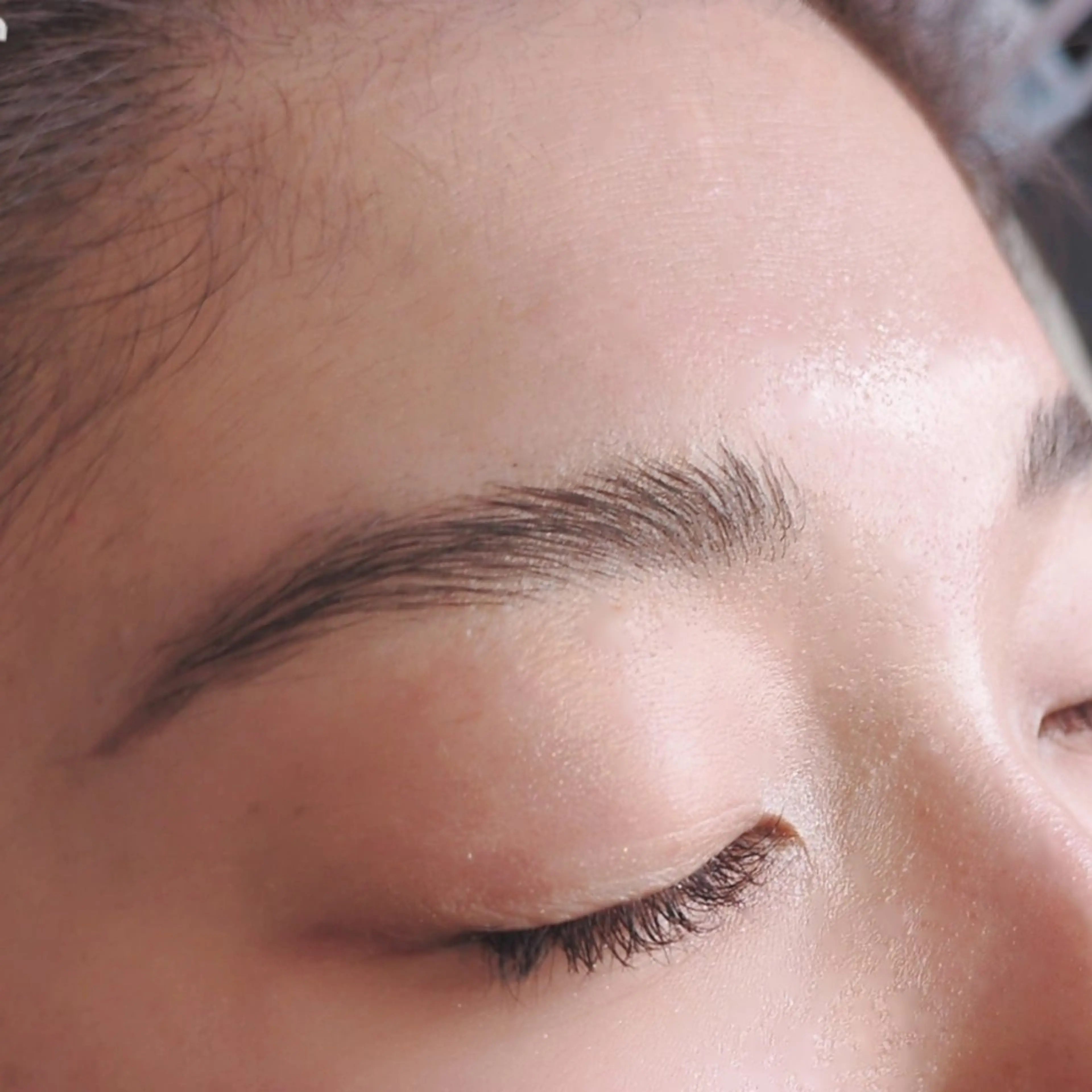 眉毛(毛流れ矯正)＋眉毛ワックス＋メイク★女性限定の写真