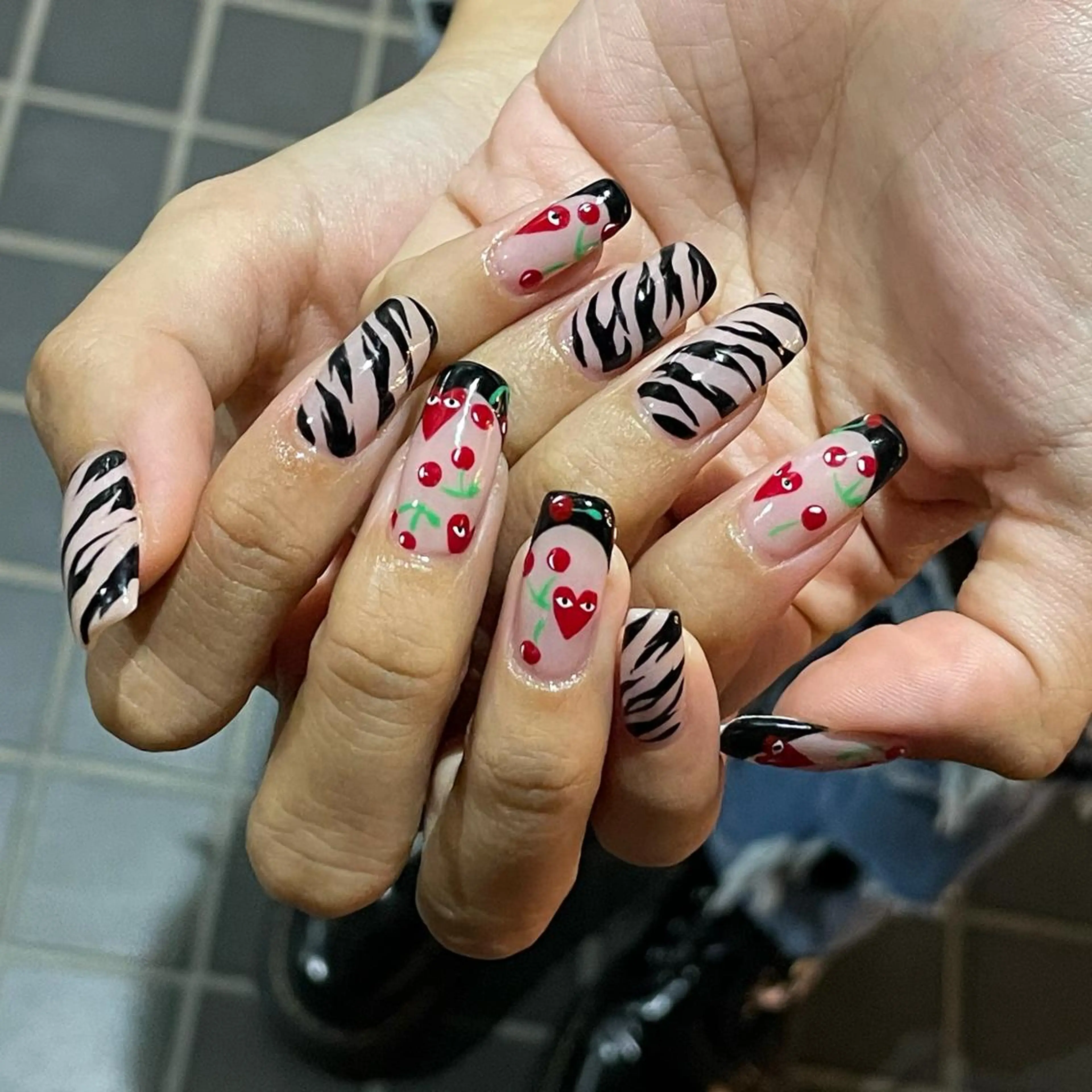 ネイル 中牟田 彩水のネイルデザイン