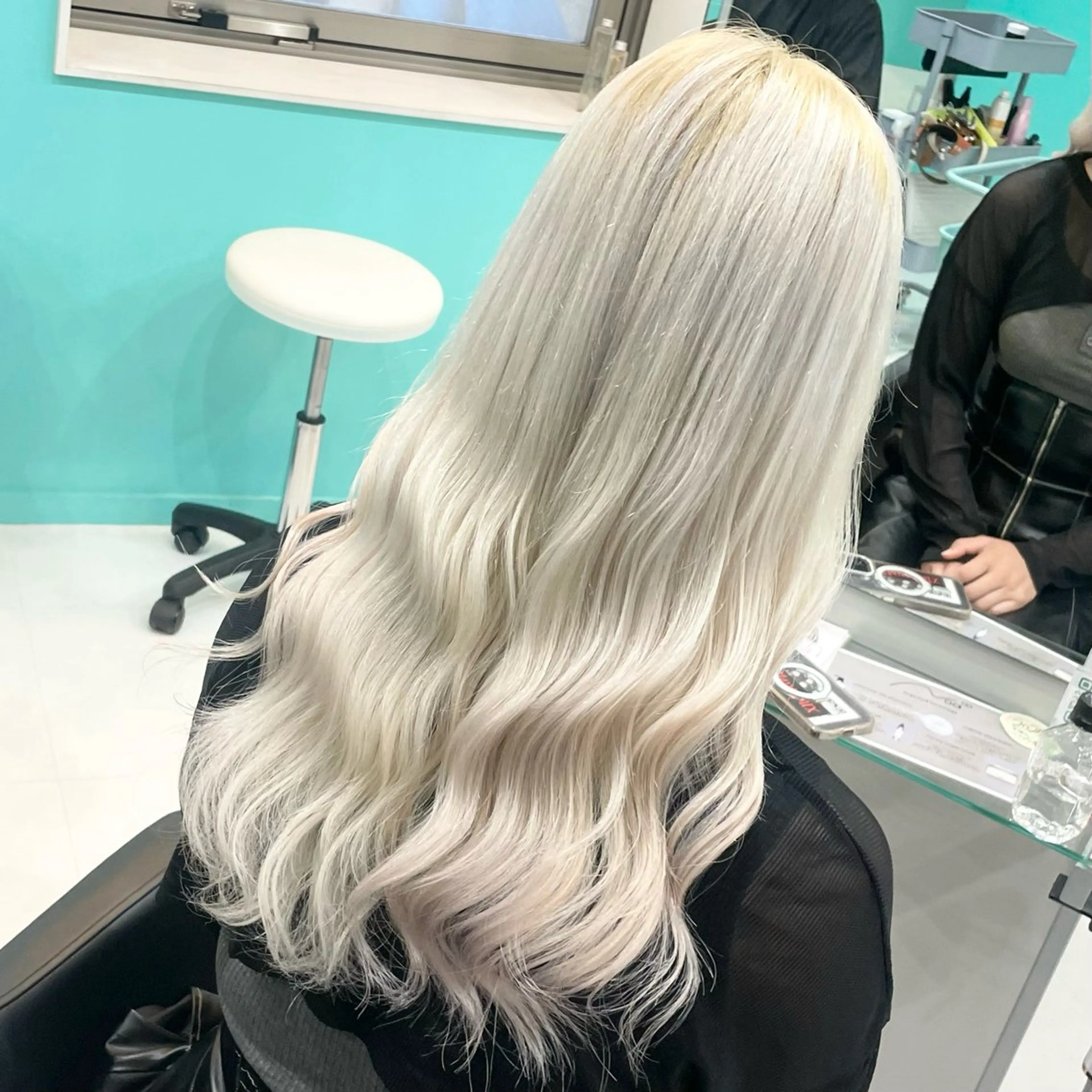 ロング カラー ブロンド ホワイトブロンド カット ヘアカラー トリートメント デザインカラー/ ボブ/Natsukiのヘアスタイル