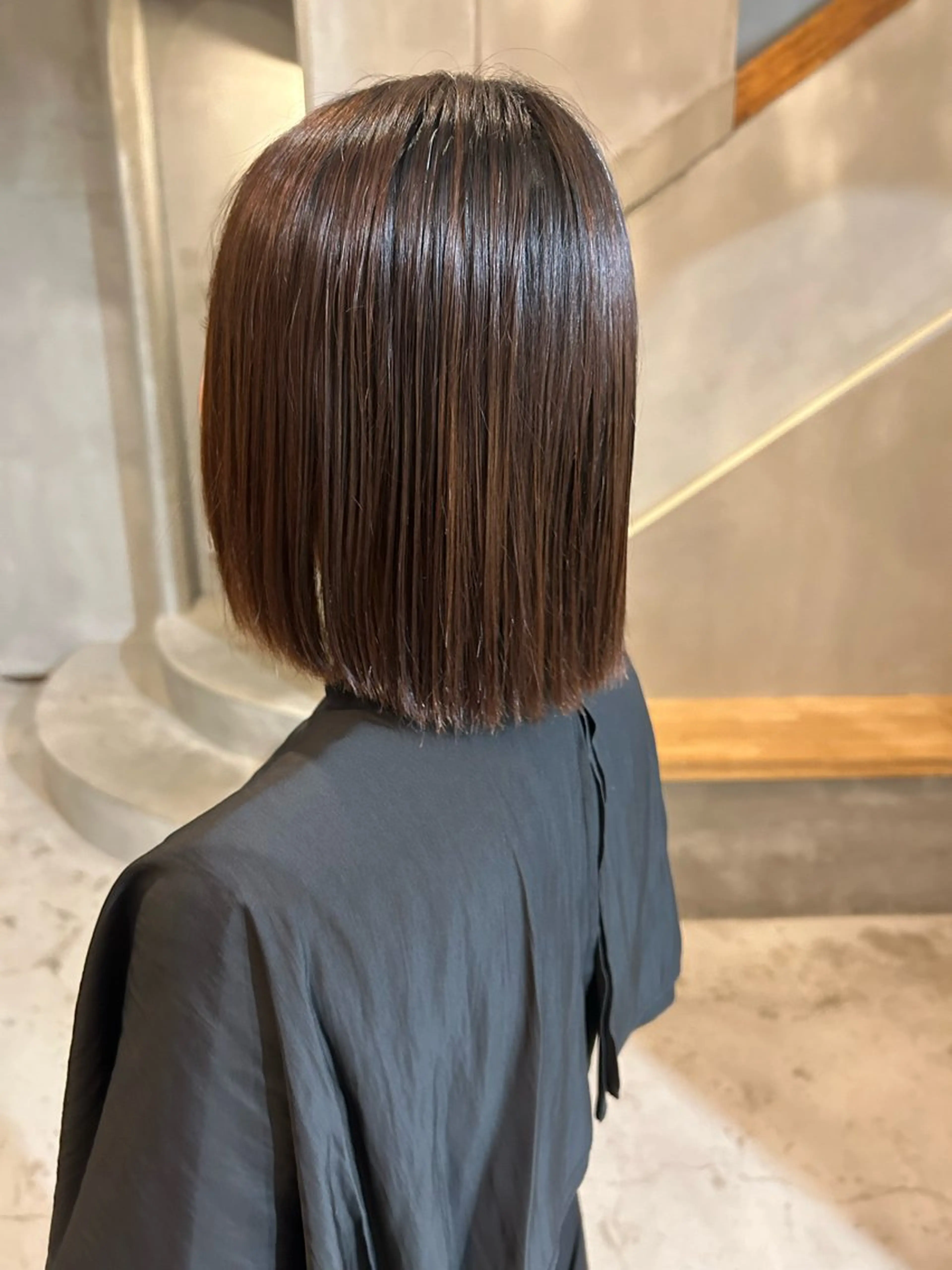 ミディアム 古澤 芽依のヘアスタイル