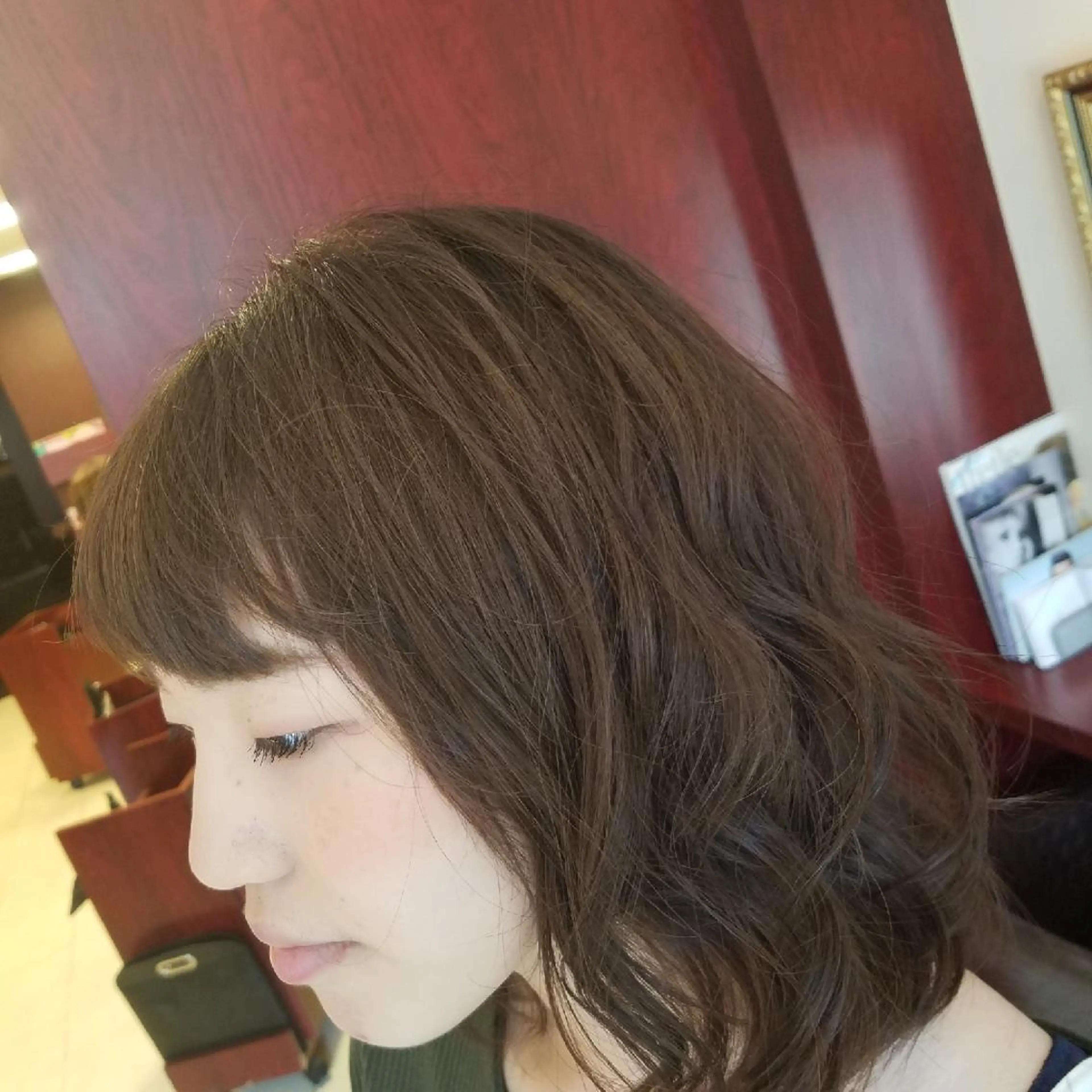 ミディアム カラー パーマ 麻里 杏彩のヘアスタイル