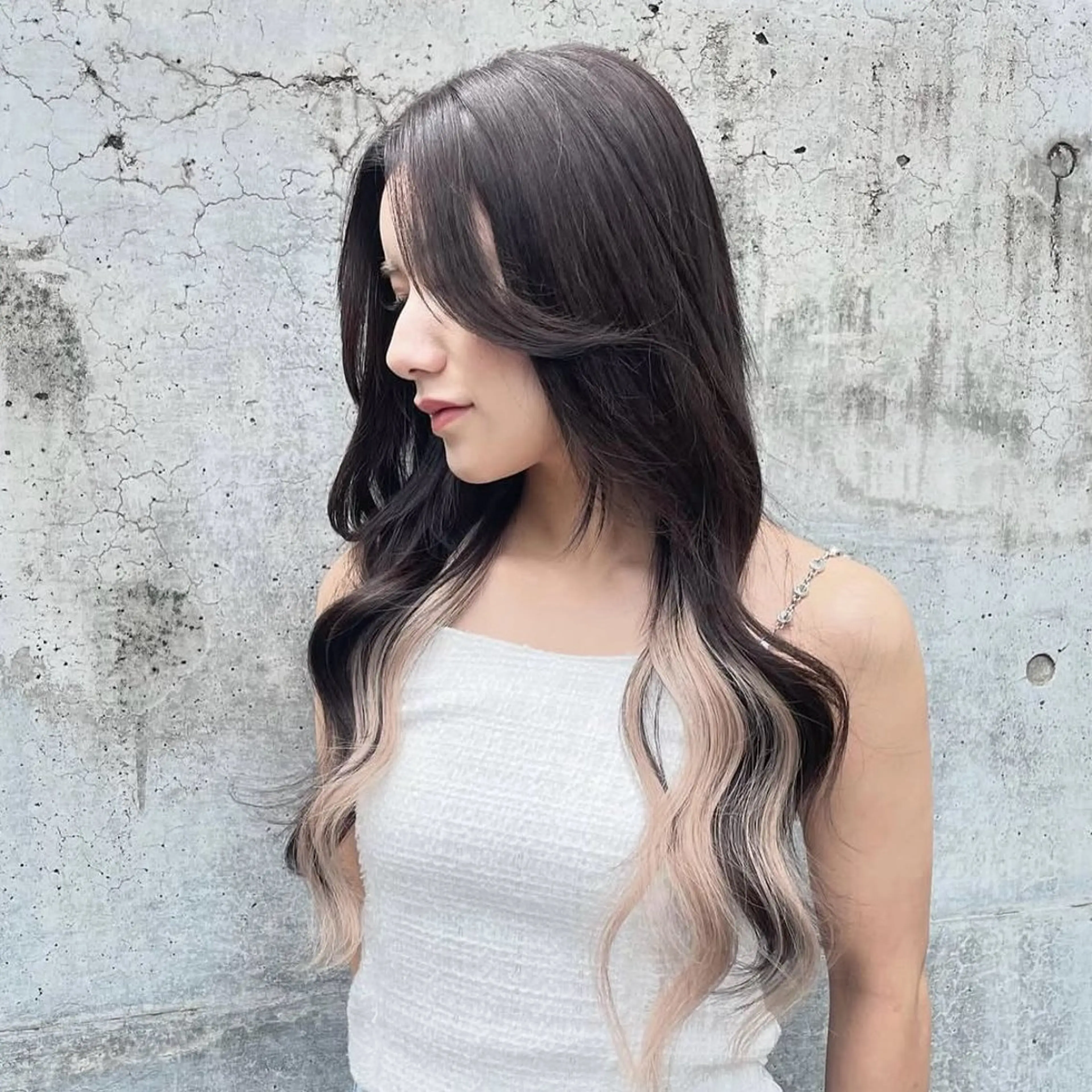 ロング カラー シールエクステ ブリーチ ケアブリーチ ダブルカラー インナーカラー ヘアカラー エクステ 🔗透明感カラー🔗 エクステ✂️はるちかのヘアスタイル