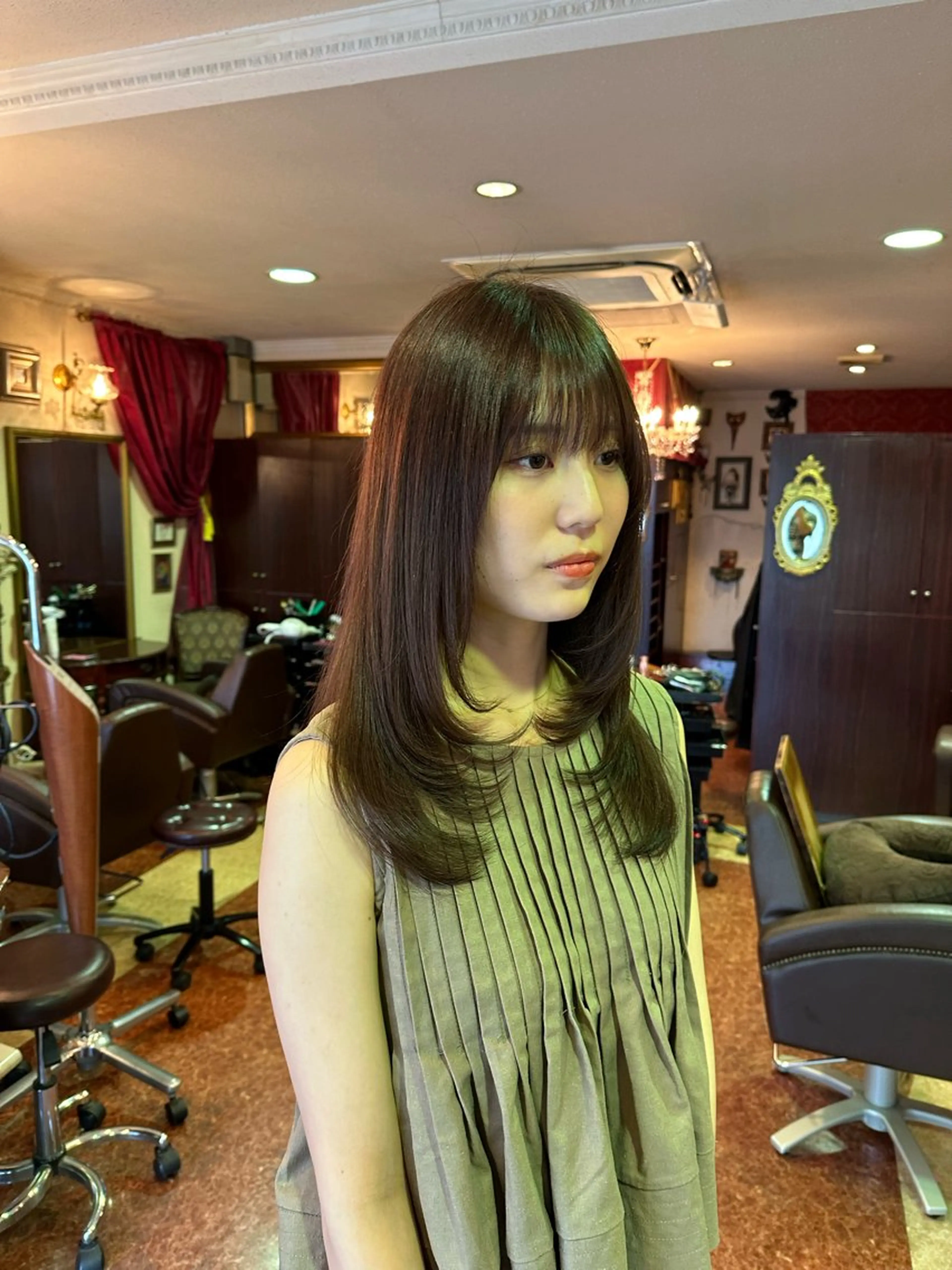 ロング 顔周りカット レイヤーカット 【美髪矯正 /髪質改善】RINのヘアスタイル