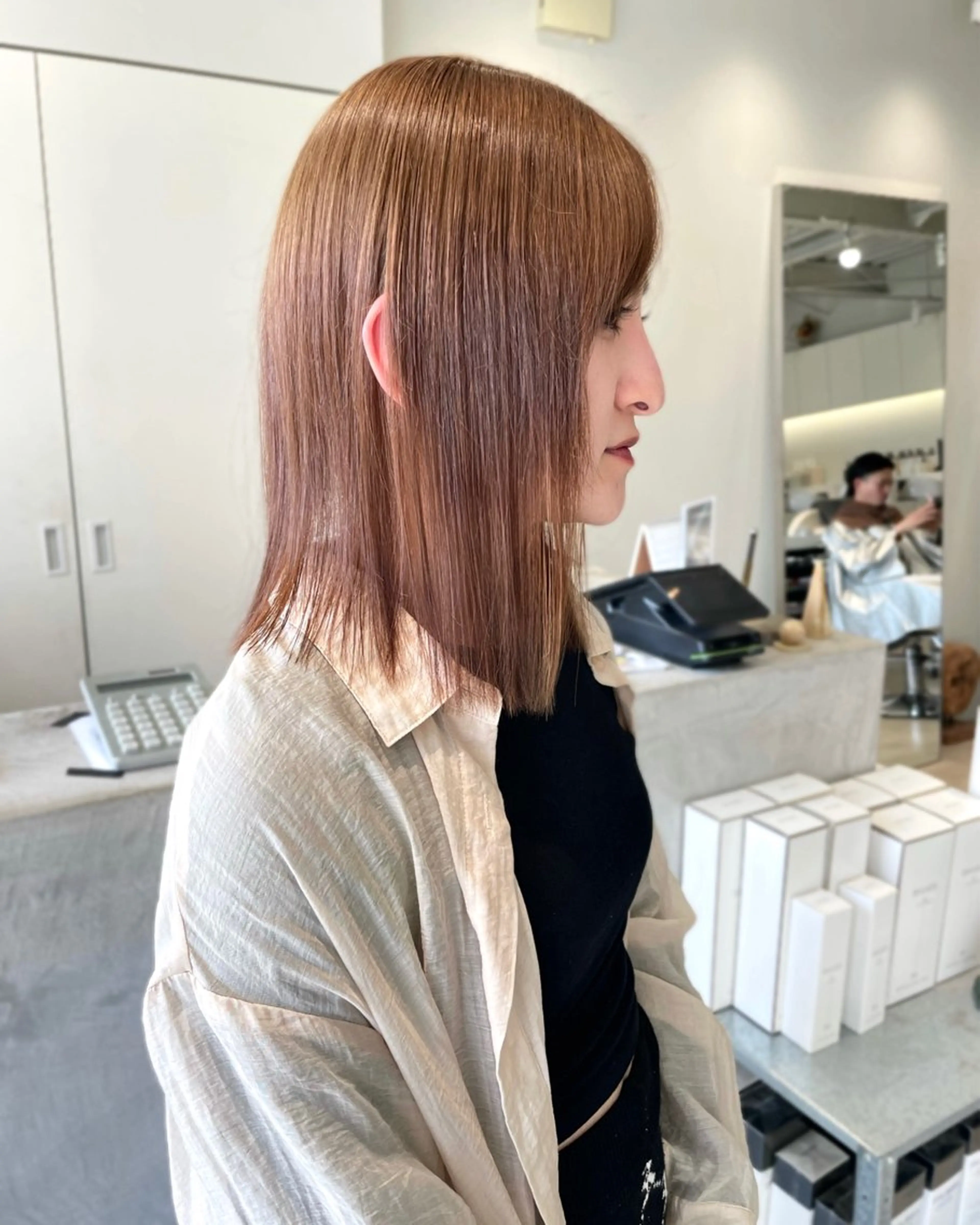 ミディアム カラー カット ヘアカラー 林 千聖のヘアスタイル