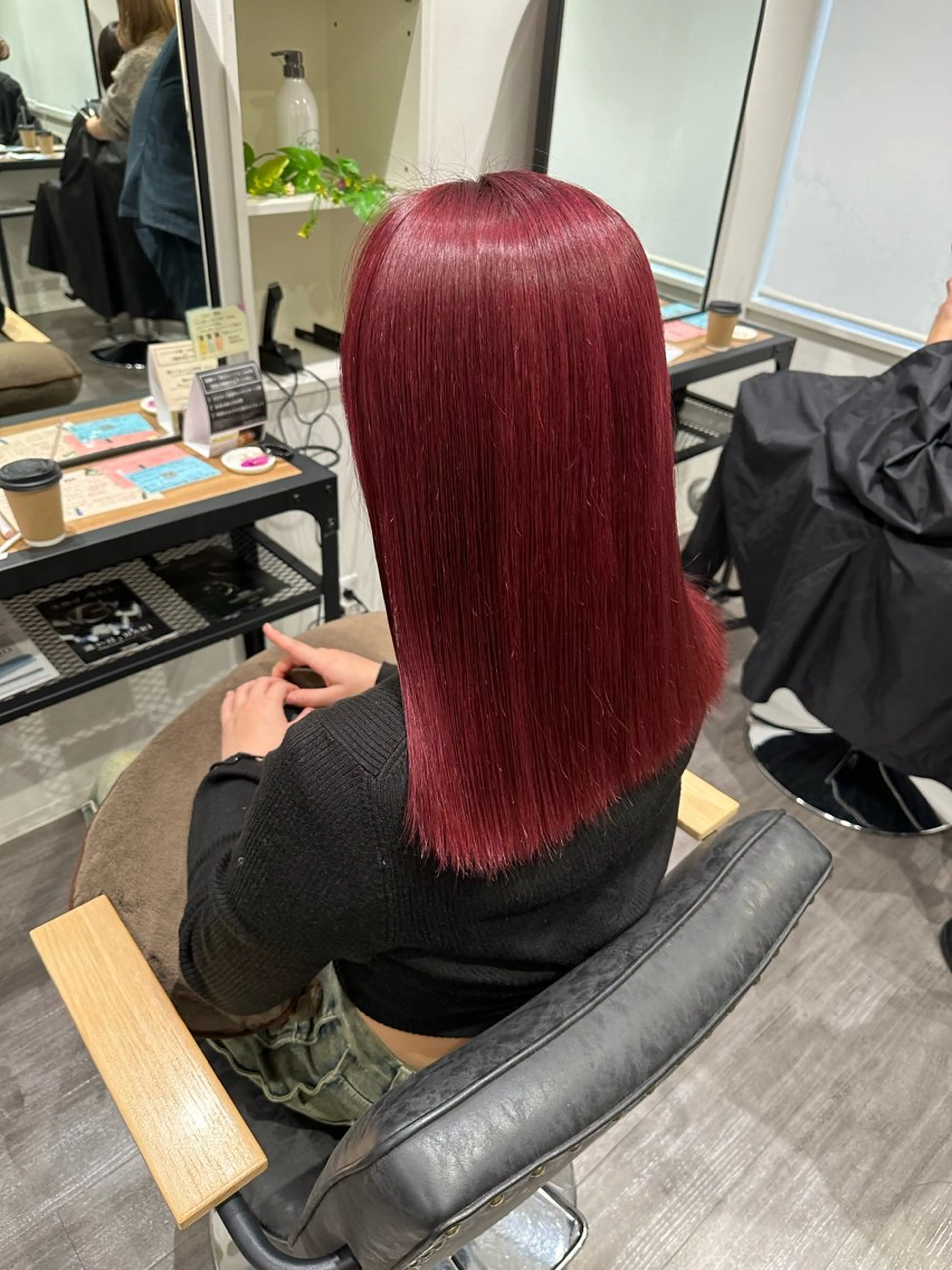 セミロング カラー レッドカラー ヘアカラー トリートメント 艶髪レイヤー上田 紗也🇰🇷💗のヘアスタイル