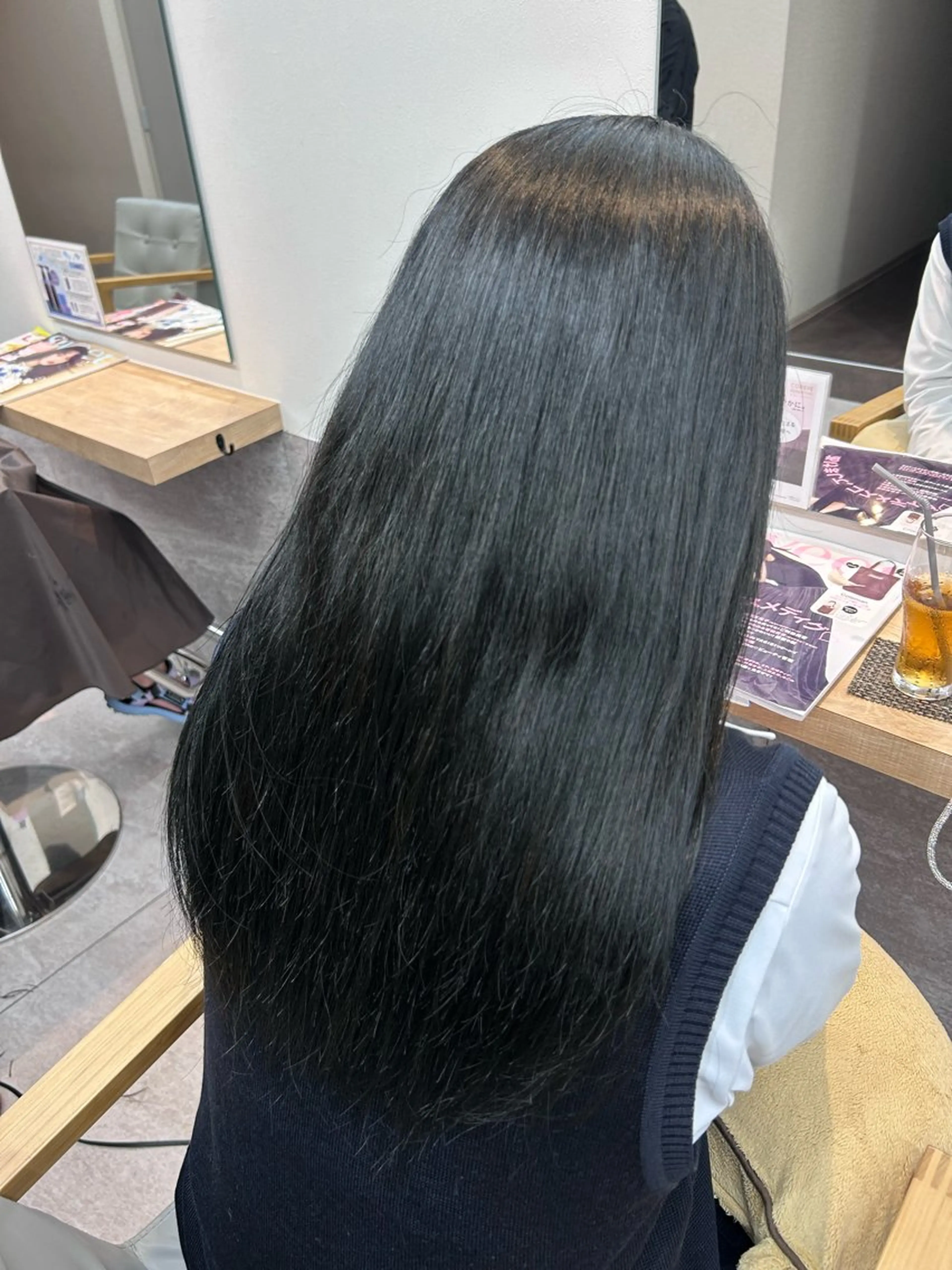 ロング カラー ブルーカラー ヘアカラー KANON🌷 博多千代のヘアスタイル