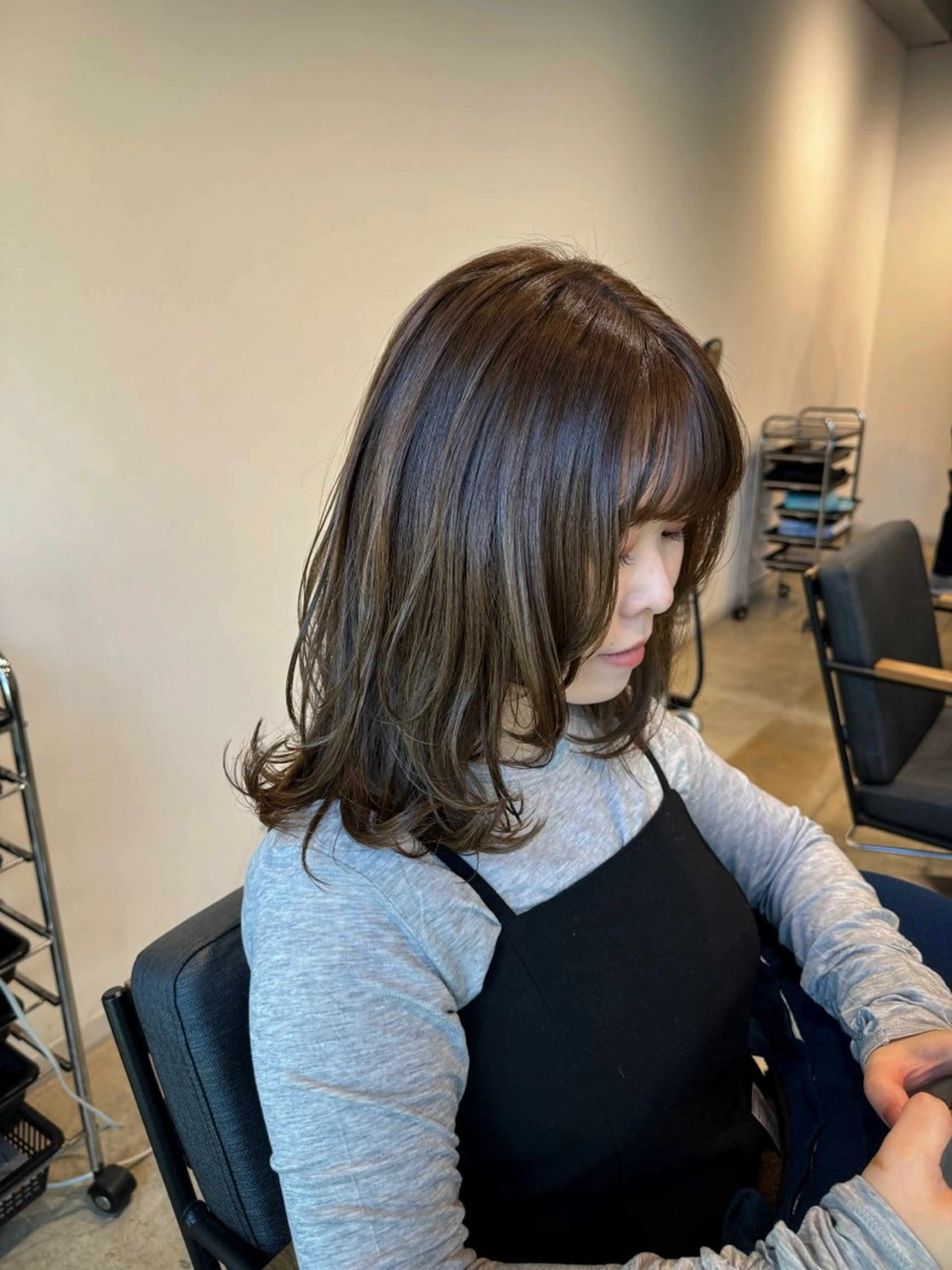 ミディアム カラー ミディアムレイヤー グレージュ レイヤーカット レイヤー/大人ボブ 渡邉【日吉美容室】のヘアスタイル