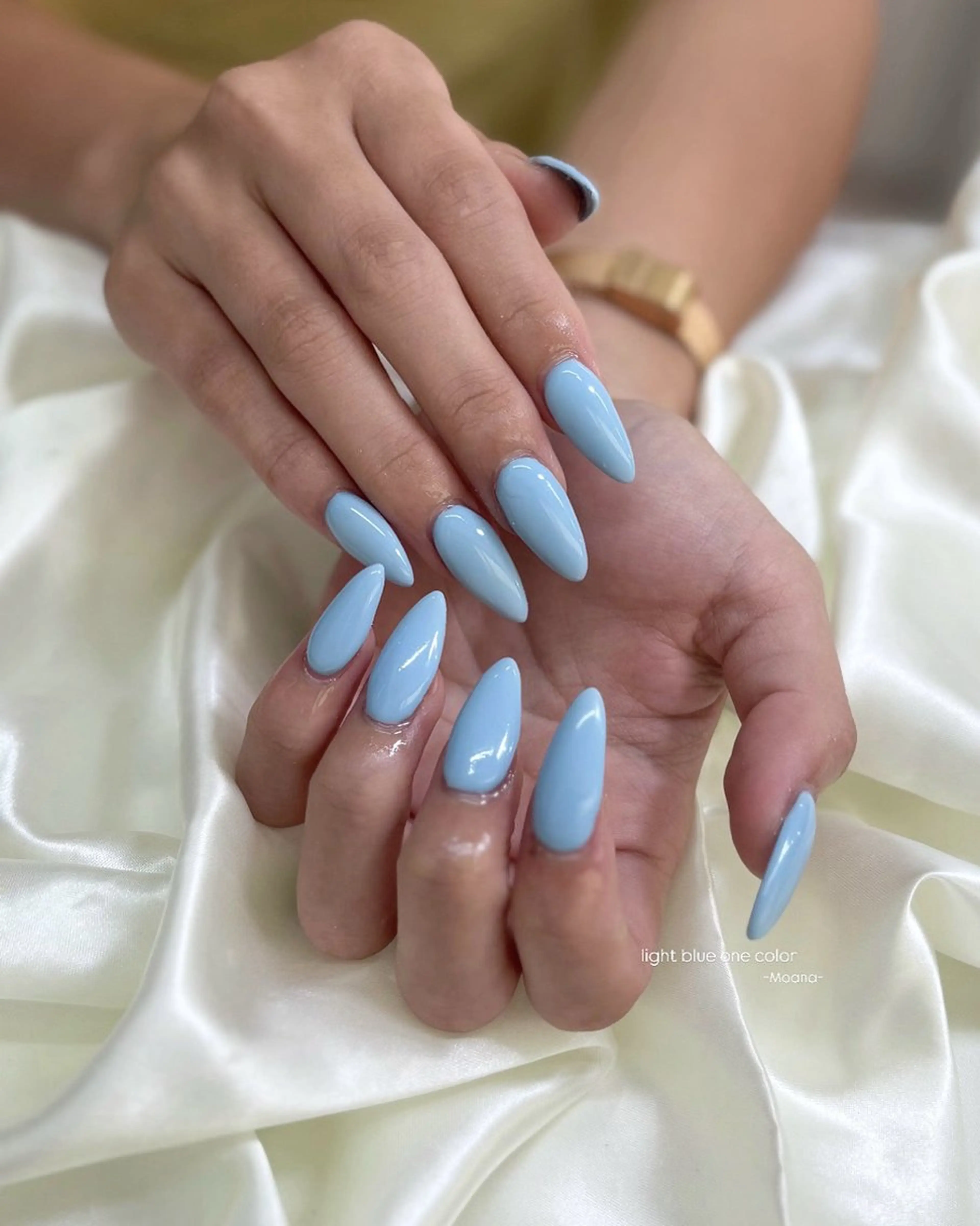 ネイル ブルー 長さ出し 水色 ロングネイル ワンカラーネイル ハンドネイル Moana nail Hiyoriのネイルデザイン