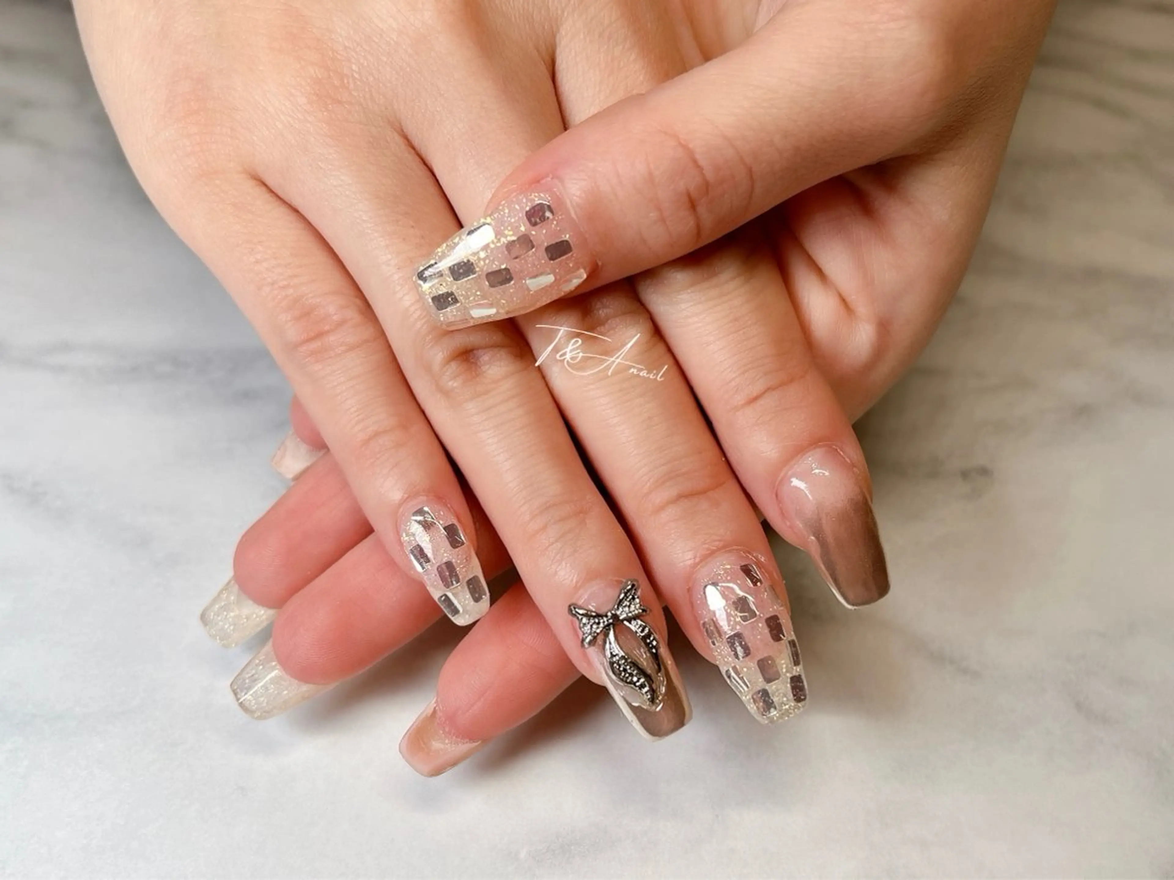 ネイル 長さ出し ジェルネイル ハート ミラーネイル ニュアンスネイル ハンドネイル T&A nailのネイルデザイン