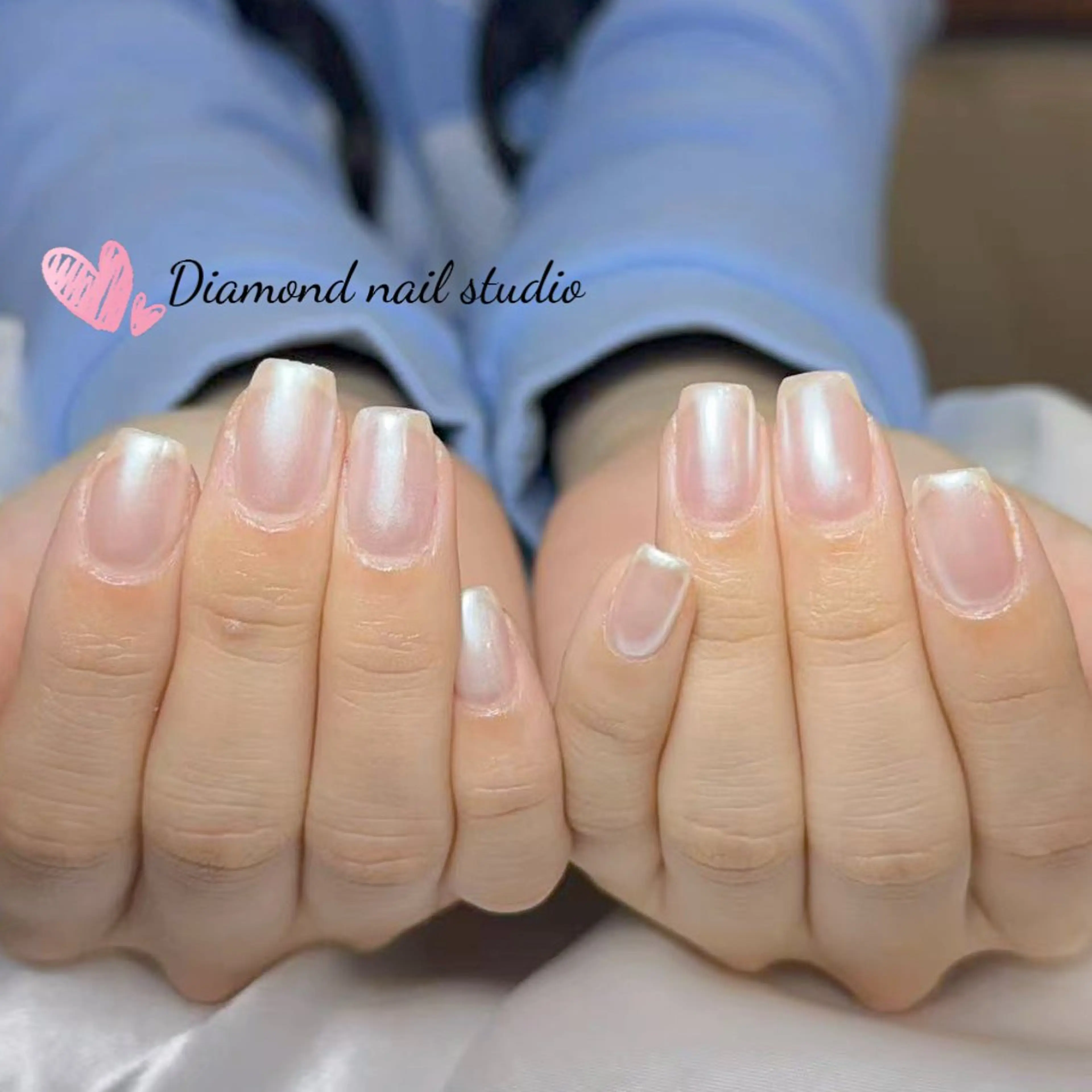 ネイル アートネイル オーロラネイル フラッシュネイル ガーリー キラキラネイル ハンドネイル Una NAILMANAMIのネイルデザイン