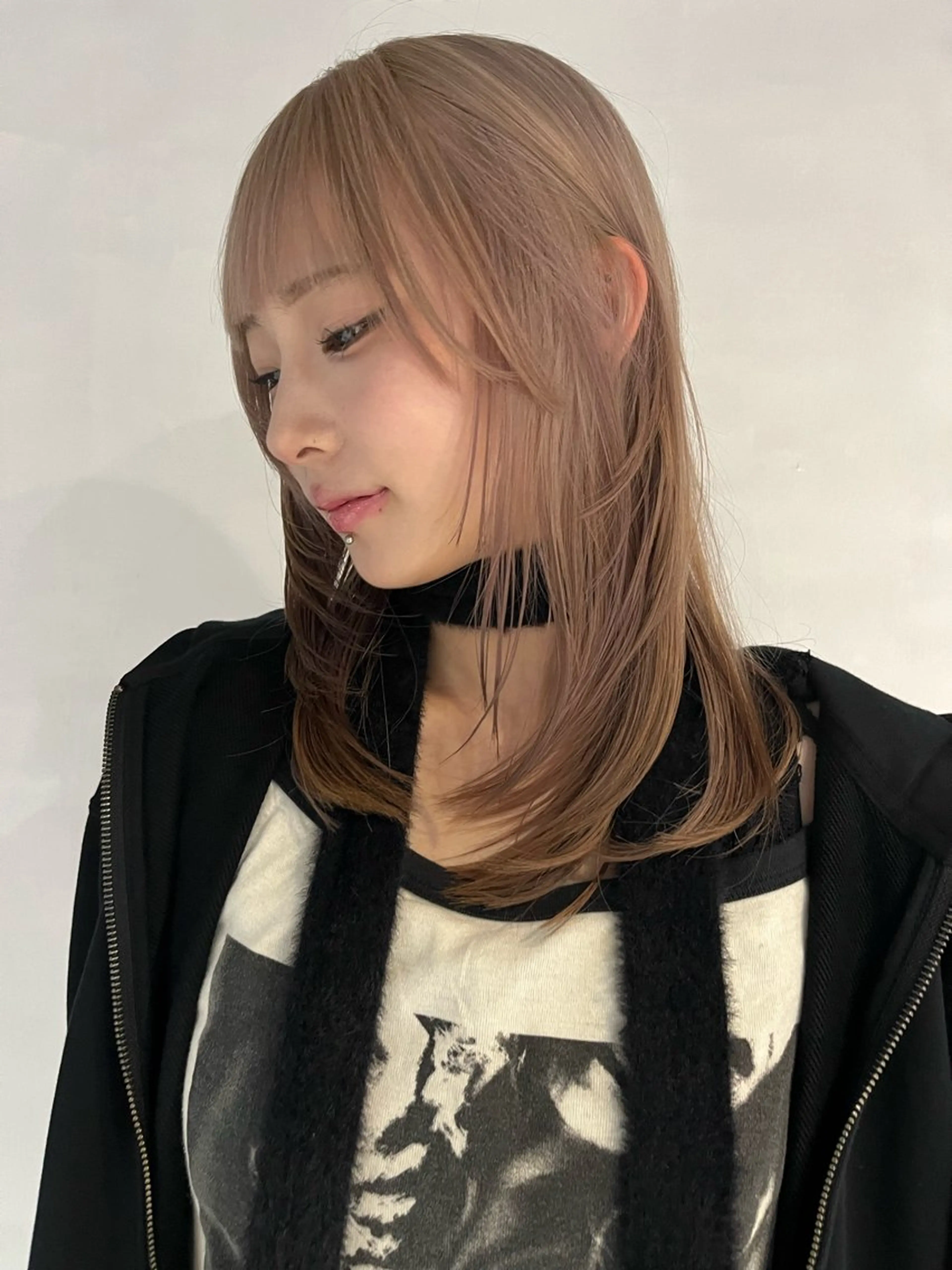 セミロング カラー AOI ハイトーン/ボブのヘアスタイル