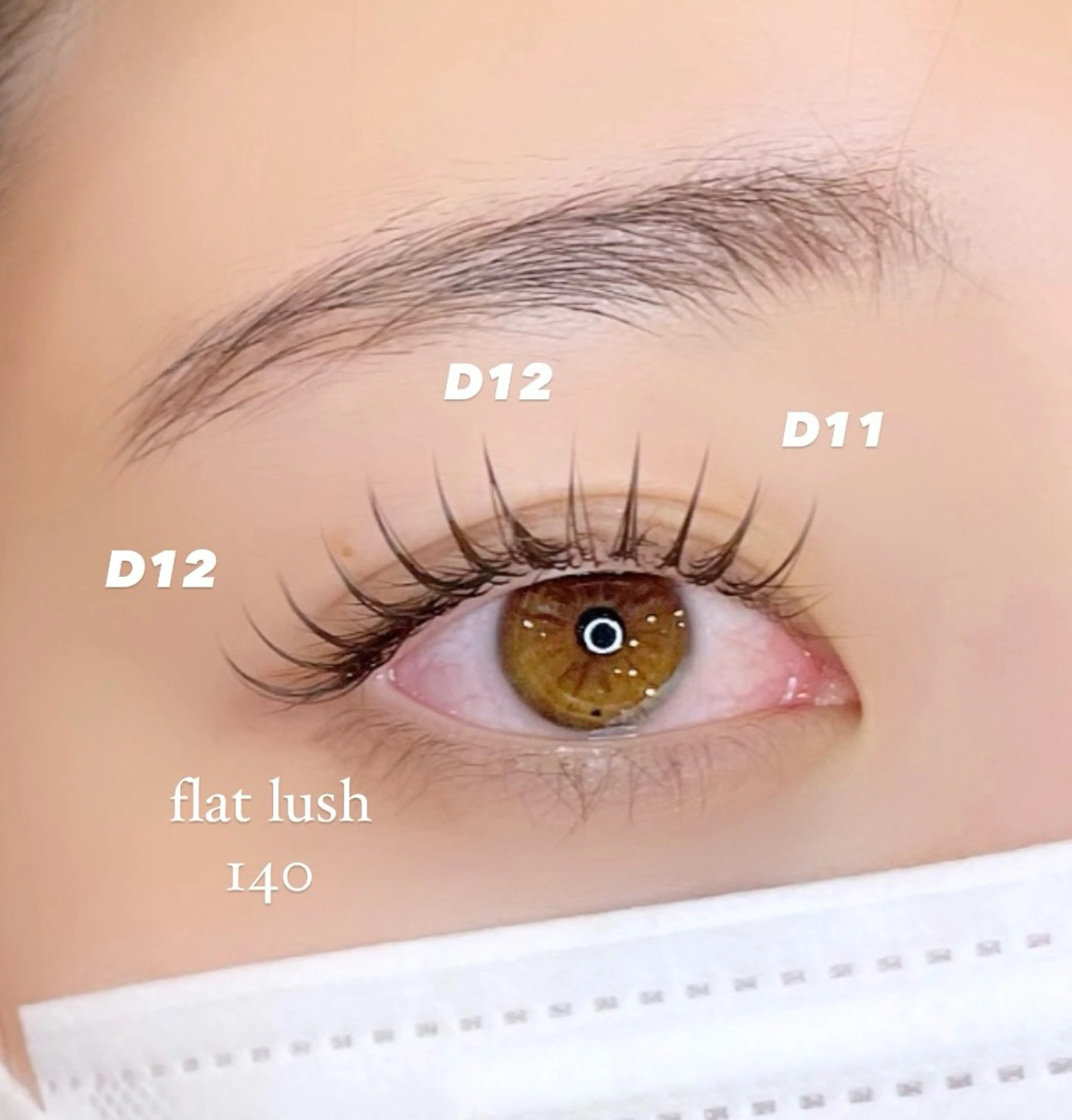 《マツエクNo. 1》フラットラッシュ140本（6500円）/160本（7000円）の写真