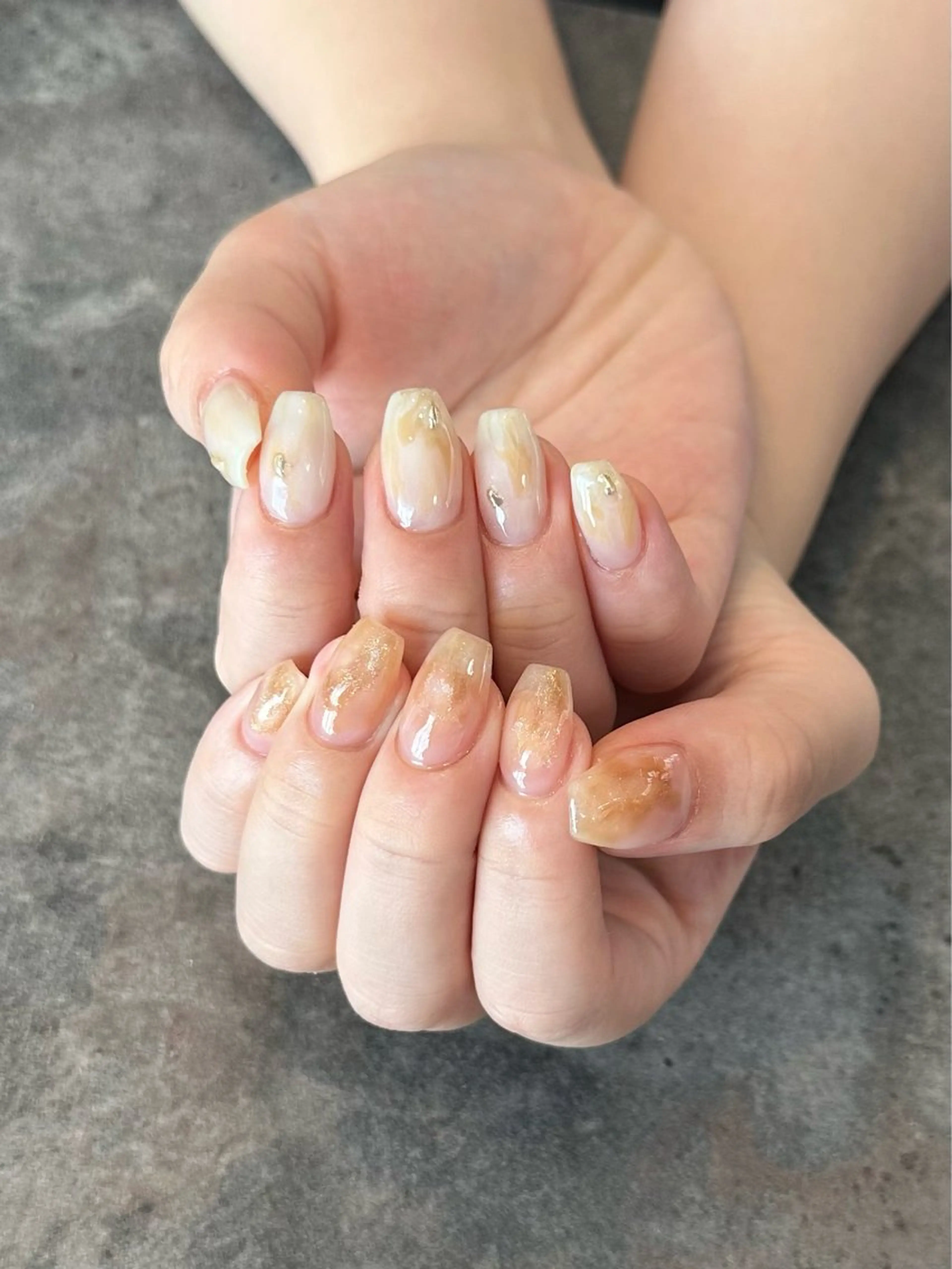 ネイル フラワーネイル 大理石ネイル(マーブル) ニュアンスネイル シンプルネイル 夏ネイル nail salon amanoのネイルデザイン