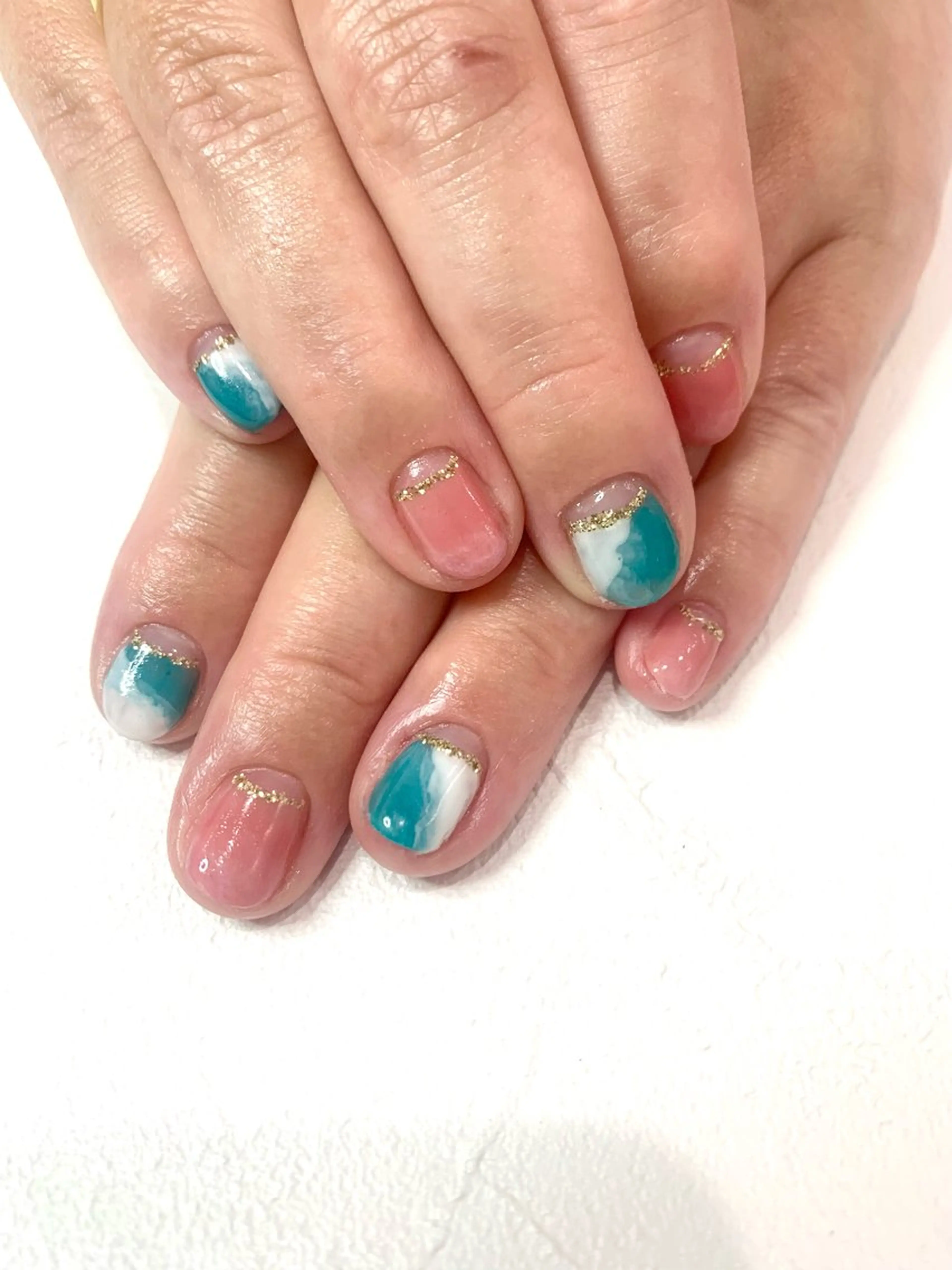 ネイル 中川 沙里のヘアスタイル