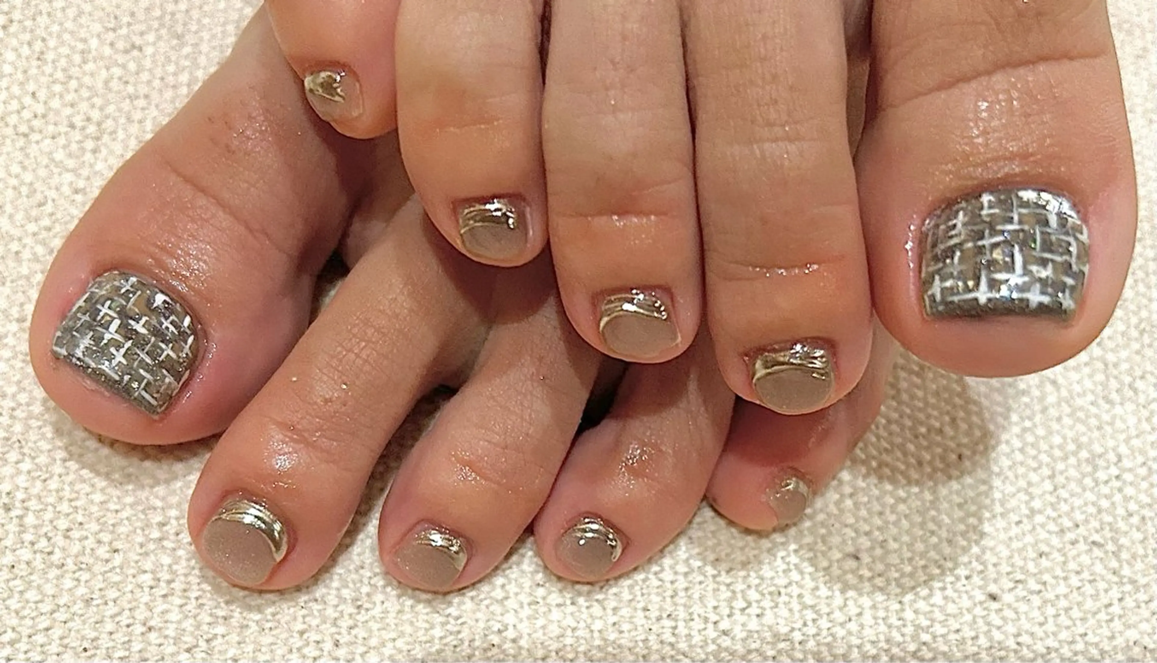 ネイル フットネイル one nailsalonのネイルデザイン