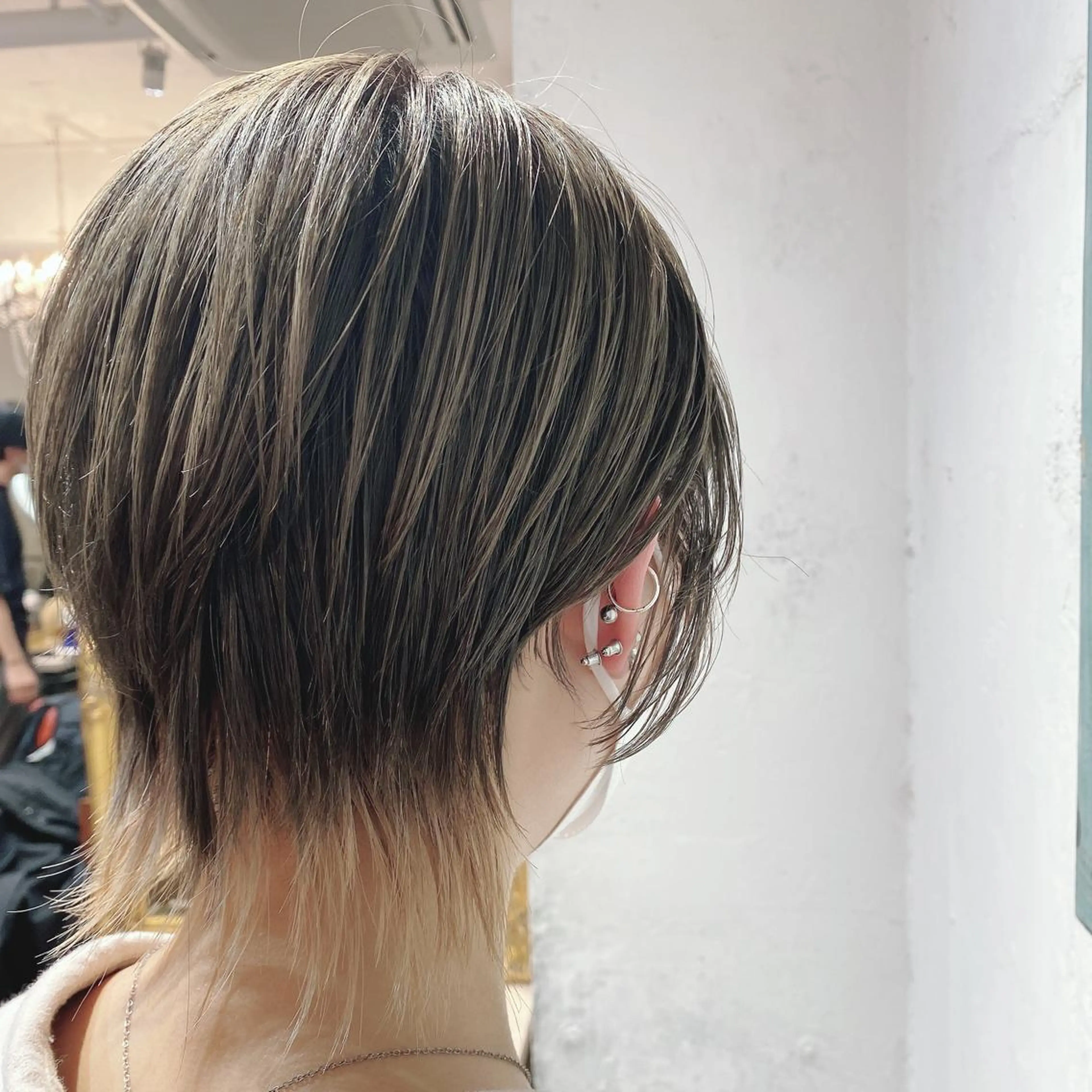 ショート カラー パーマ ヘアアレンジ メンズ キッズ ネイル マツエク・マツパ メンズウルフカット ウルフカット 暖色系/透明感 治野心のヘアスタイル