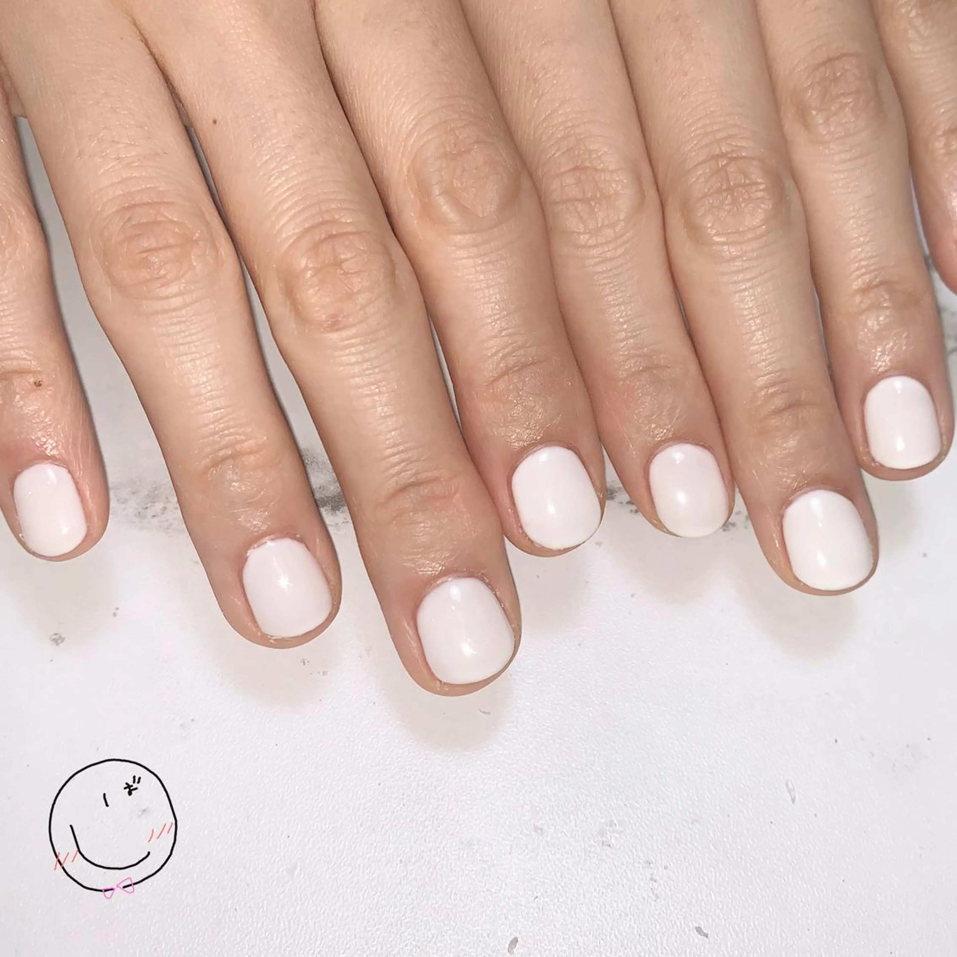 ネイル ジェルネイル ワンカラーネイル ホワイト chik shibaのネイルデザイン