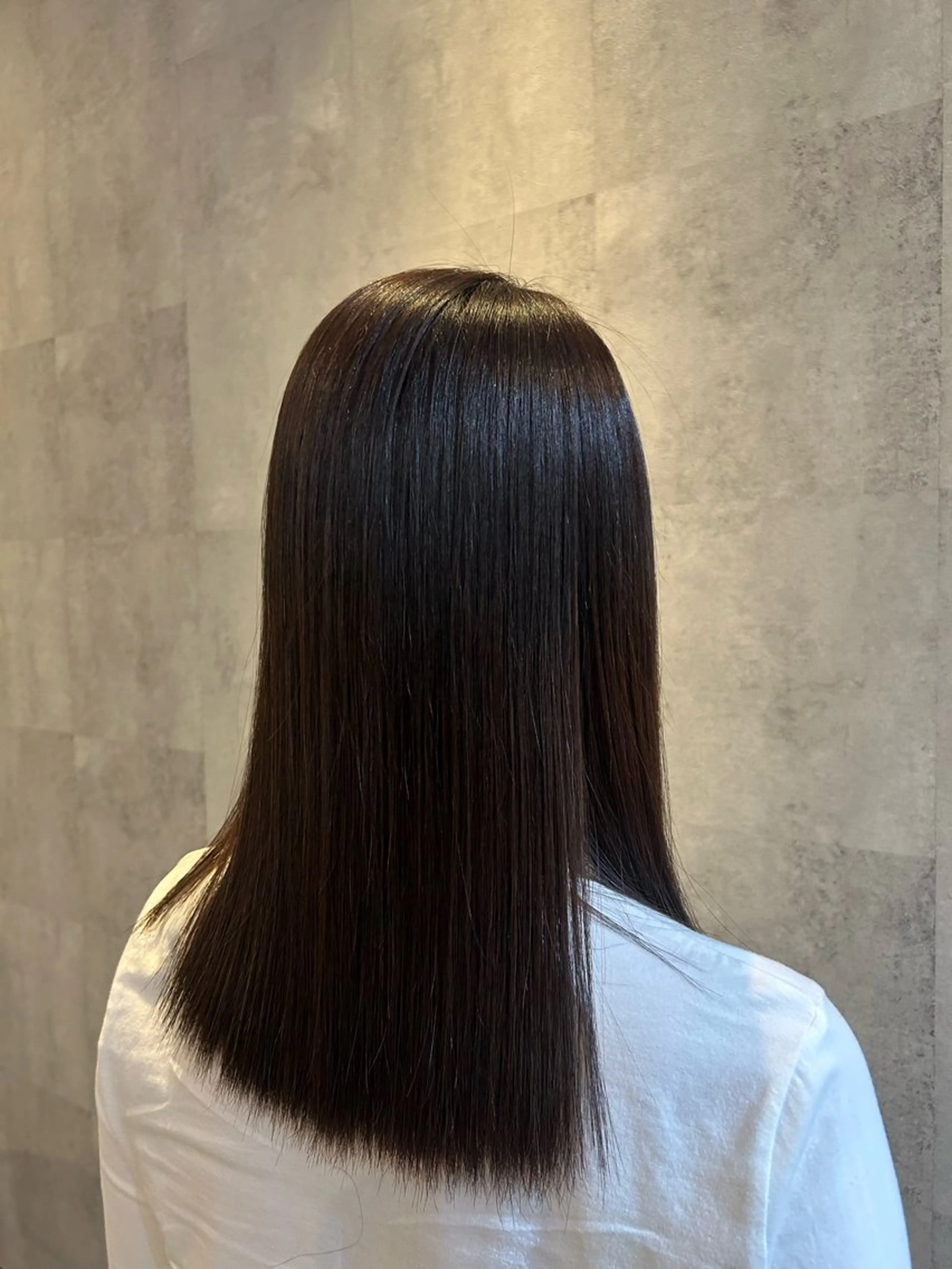 ミディアム 縮毛矯正 渡邉 風月のヘアスタイル