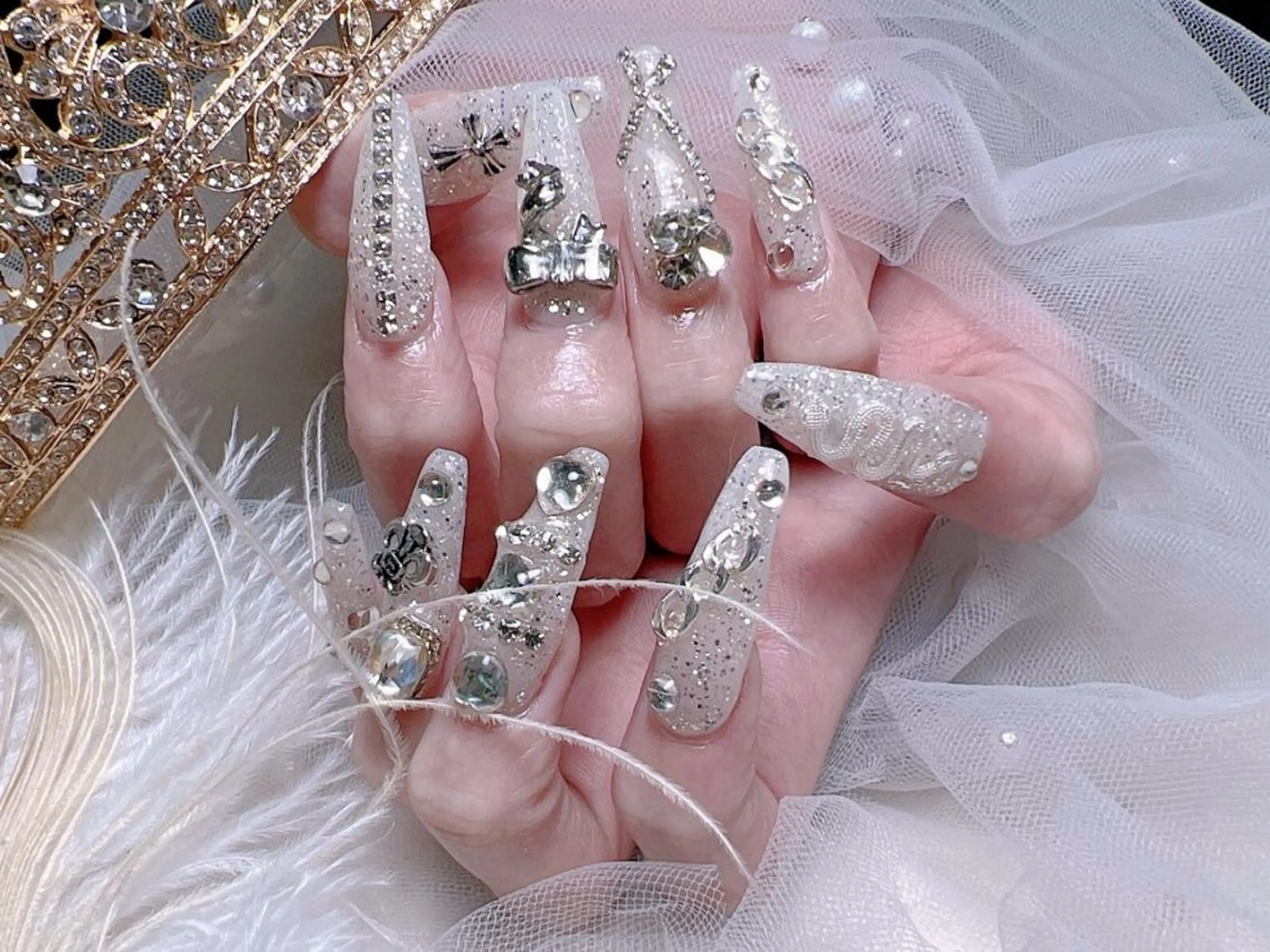 メンズ ネイル アートネイル フレンチネイル ジェルネイル キラキラネイル パラジェル ハンドネイル Bloom スカルプ専門店のネイルデザイン