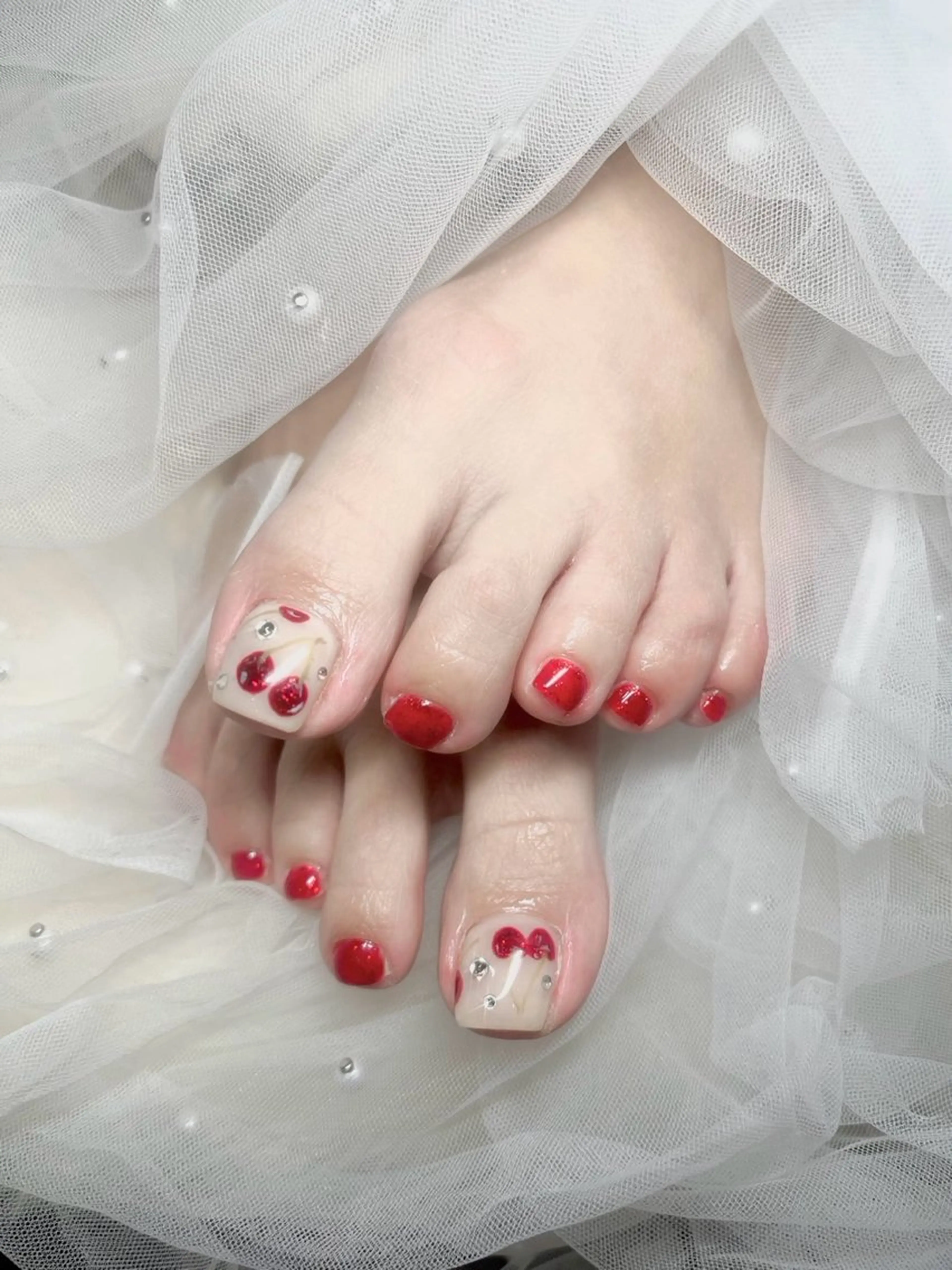 ネイル アートネイル フットネイル ワンカラーネイル シンプルネイル 冬ネイル フットネイル AYAKA🩵難波♡ 韓国ネイルで可愛く♡のネイルデザイン