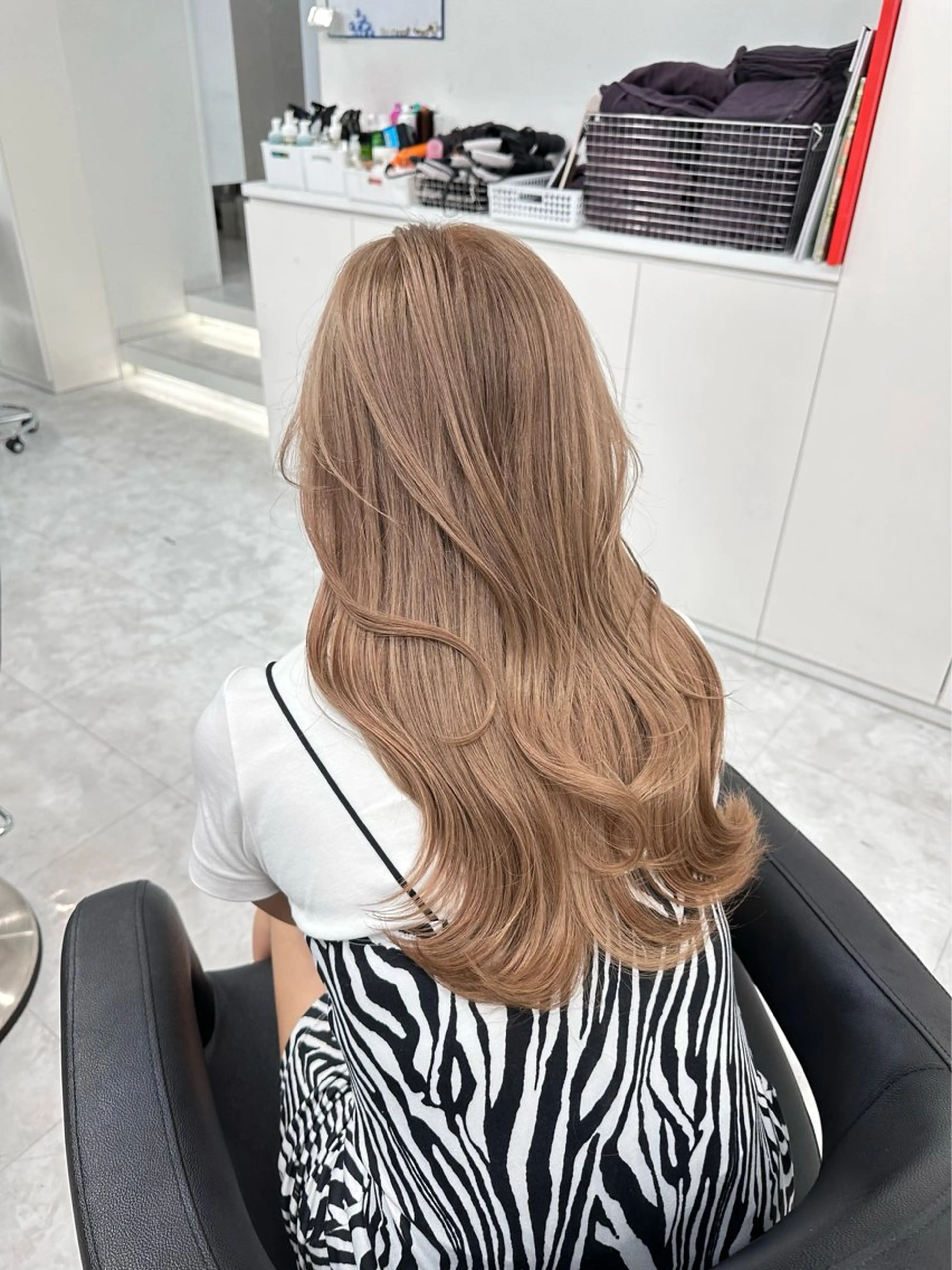 ロング カラー 色落ち綺麗🩰ハイ トーン🎀RINKAのヘアスタイル