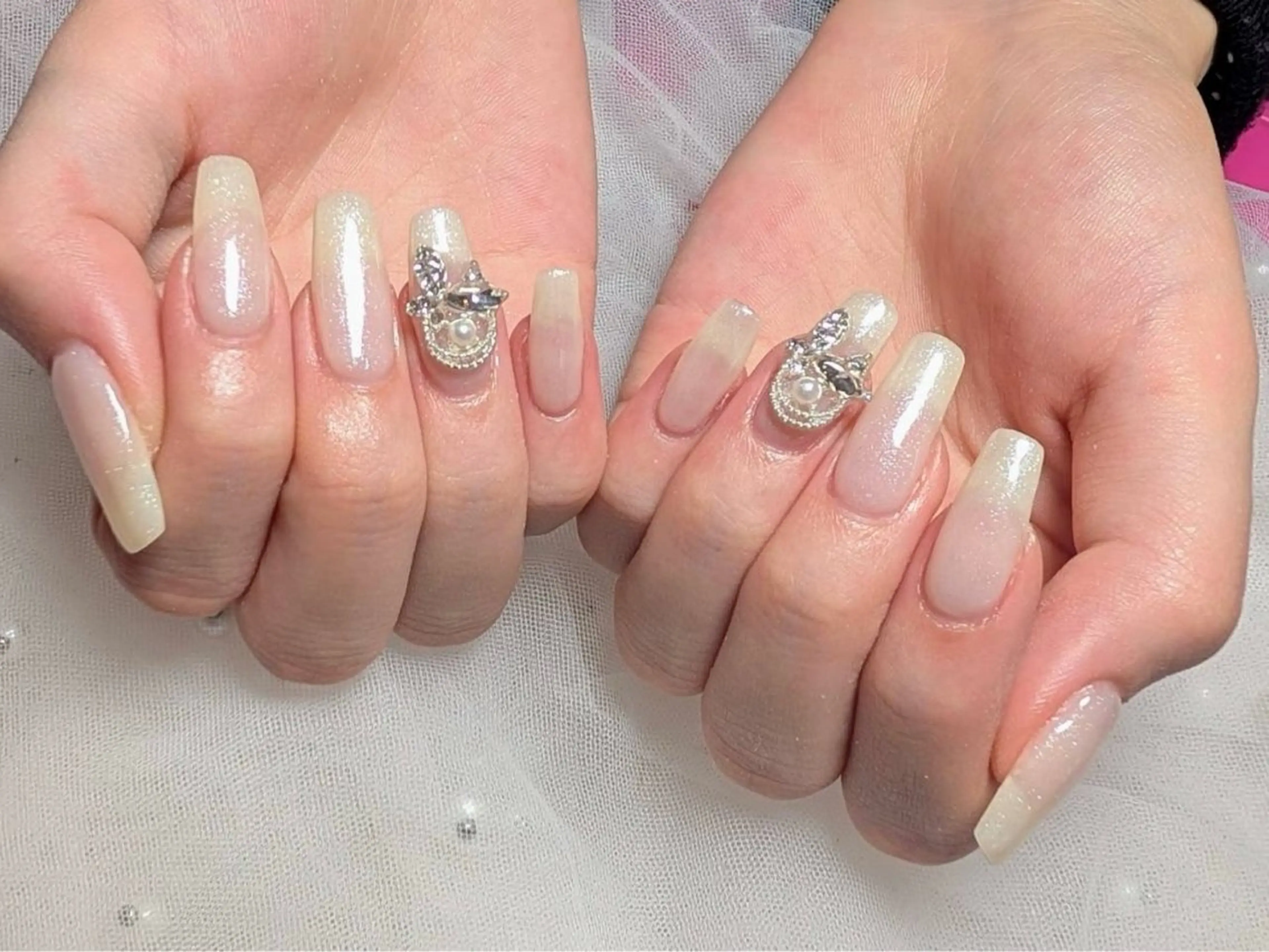 ワンカラーパーツ２つ付き（ラメグラ、マグネット、フラッシュ、オーロラ、ミラー込み）2色OKの写真