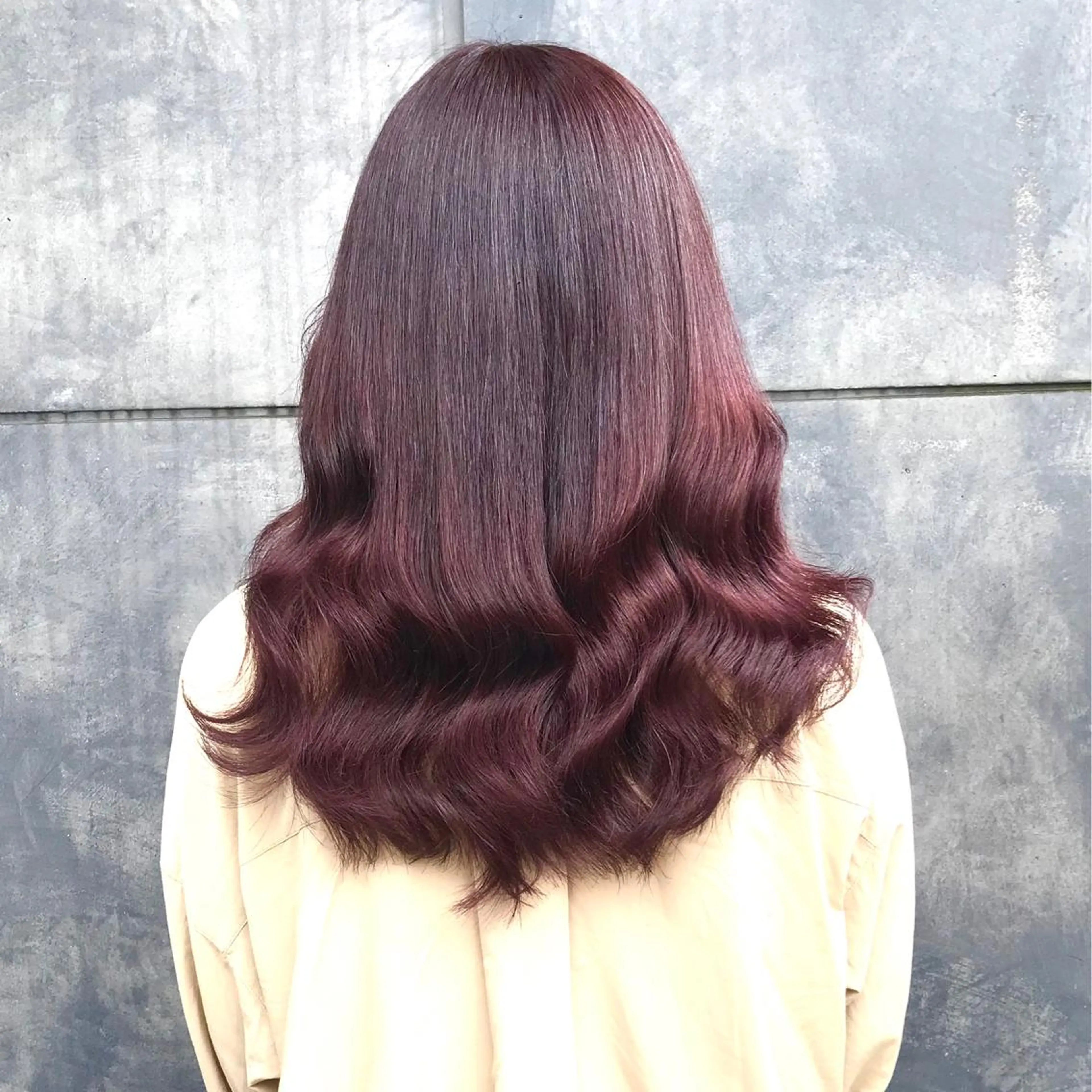 セミロング カラー ブリーチ ダブルカラー タンバルモリ ヨシンモリ ムルギョル巻き K-POP好き美容師 🇰🇷Kai.Yのヘアスタイル