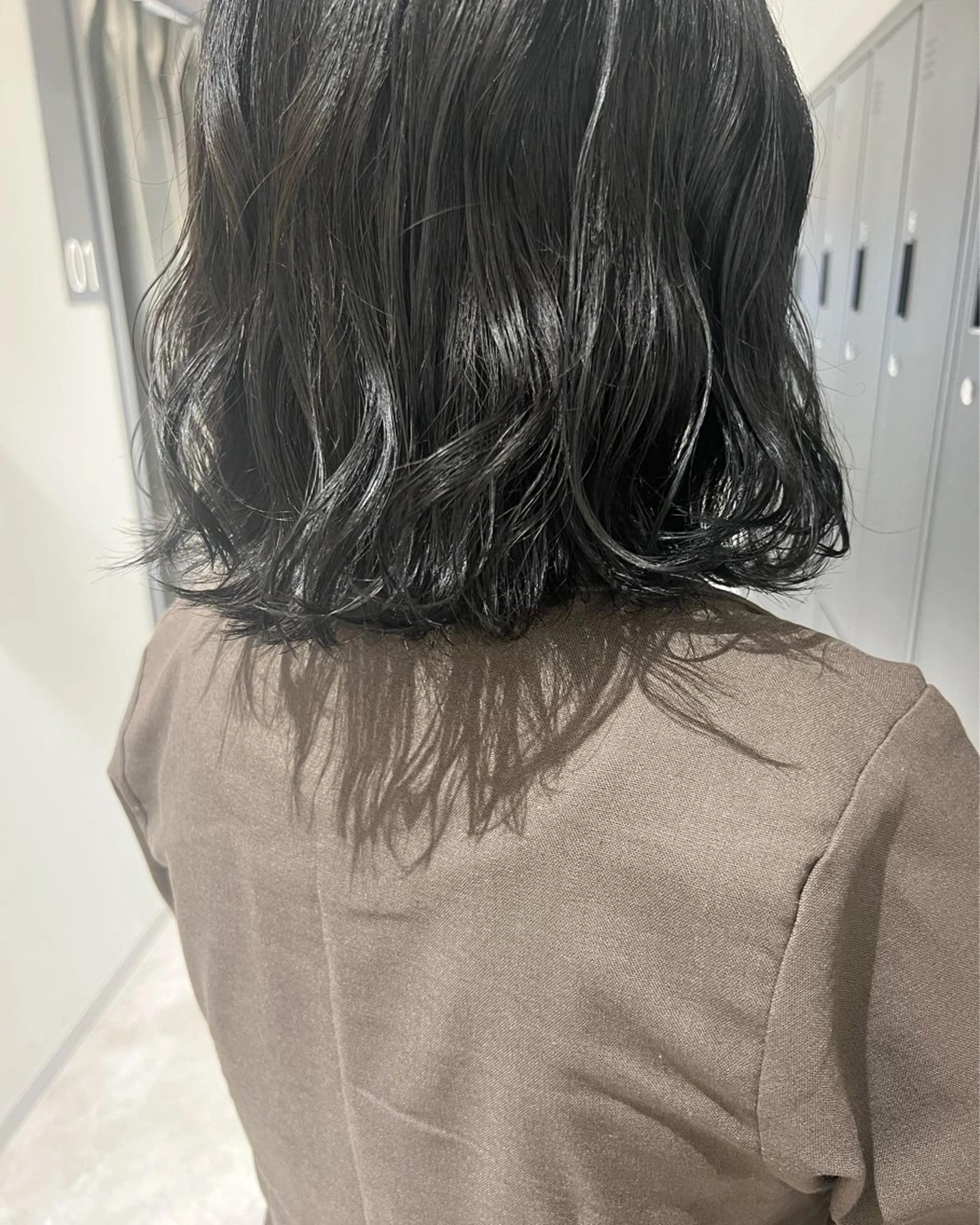 ショート カラー ボブ 暗髪カラー🫐パーマ おくだりんかのヘアスタイル