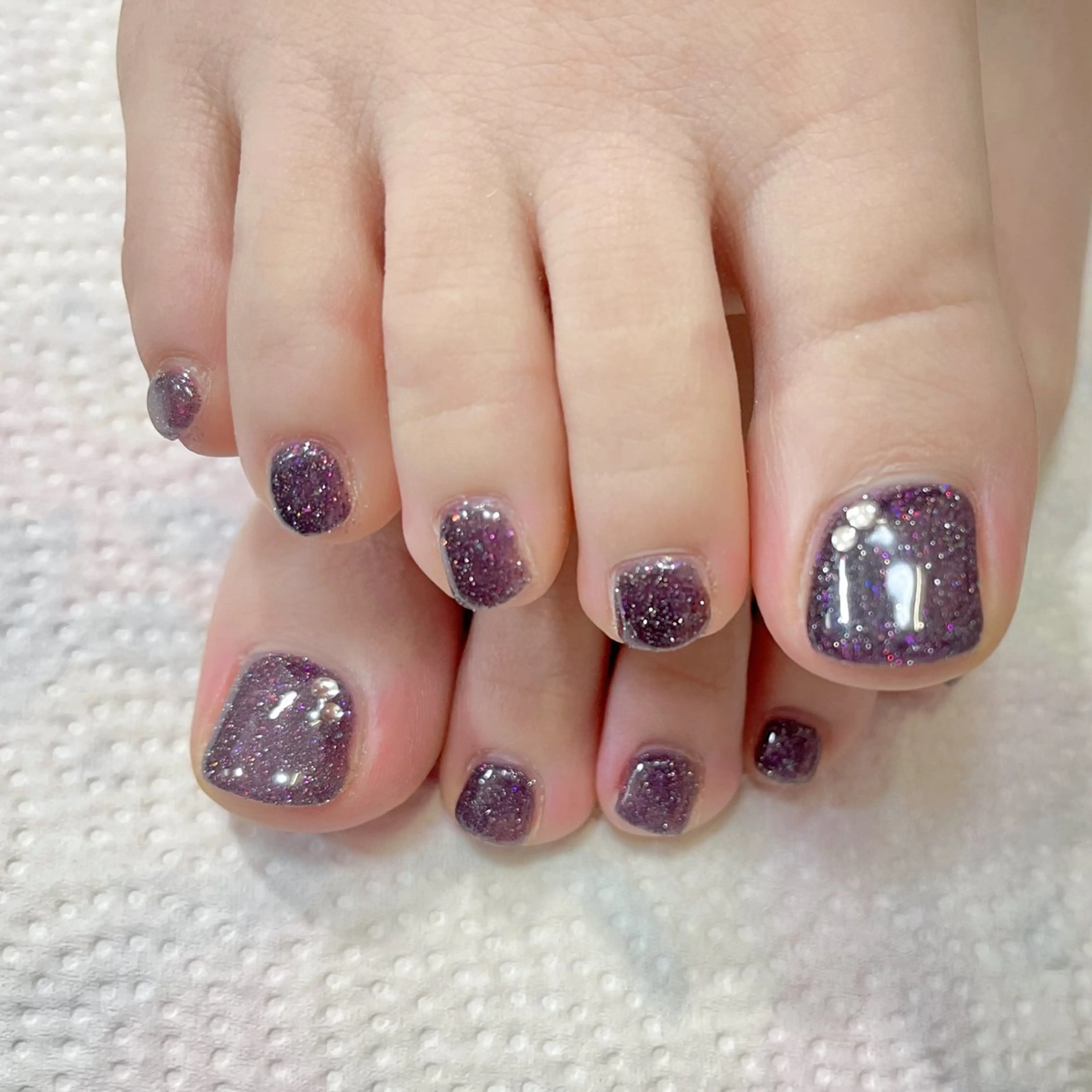 ネイル フットネイル 🎀ネイルサロン エクラYUI🎀のネイルデザイン