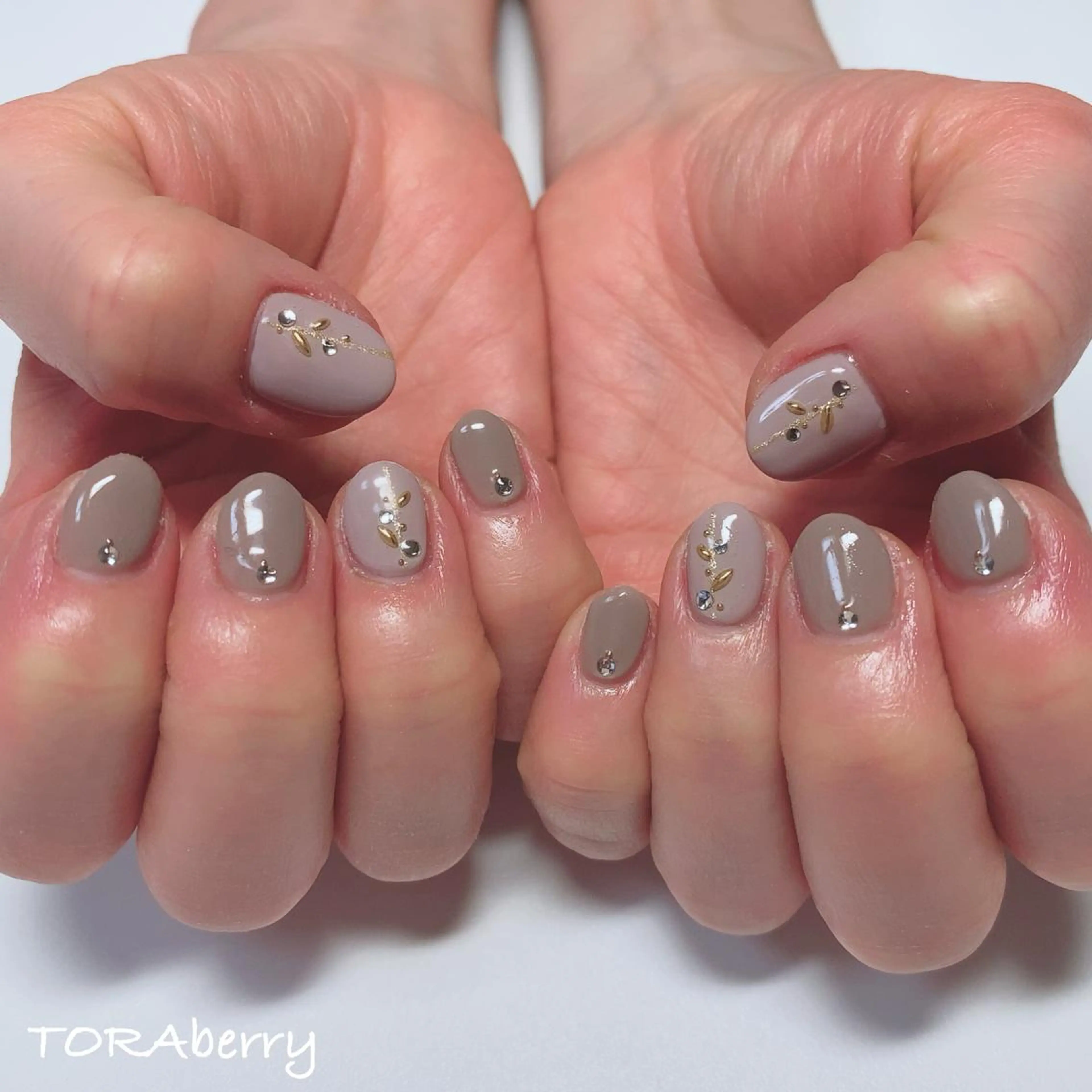 ネイル ネイリスト なつみのネイルデザイン