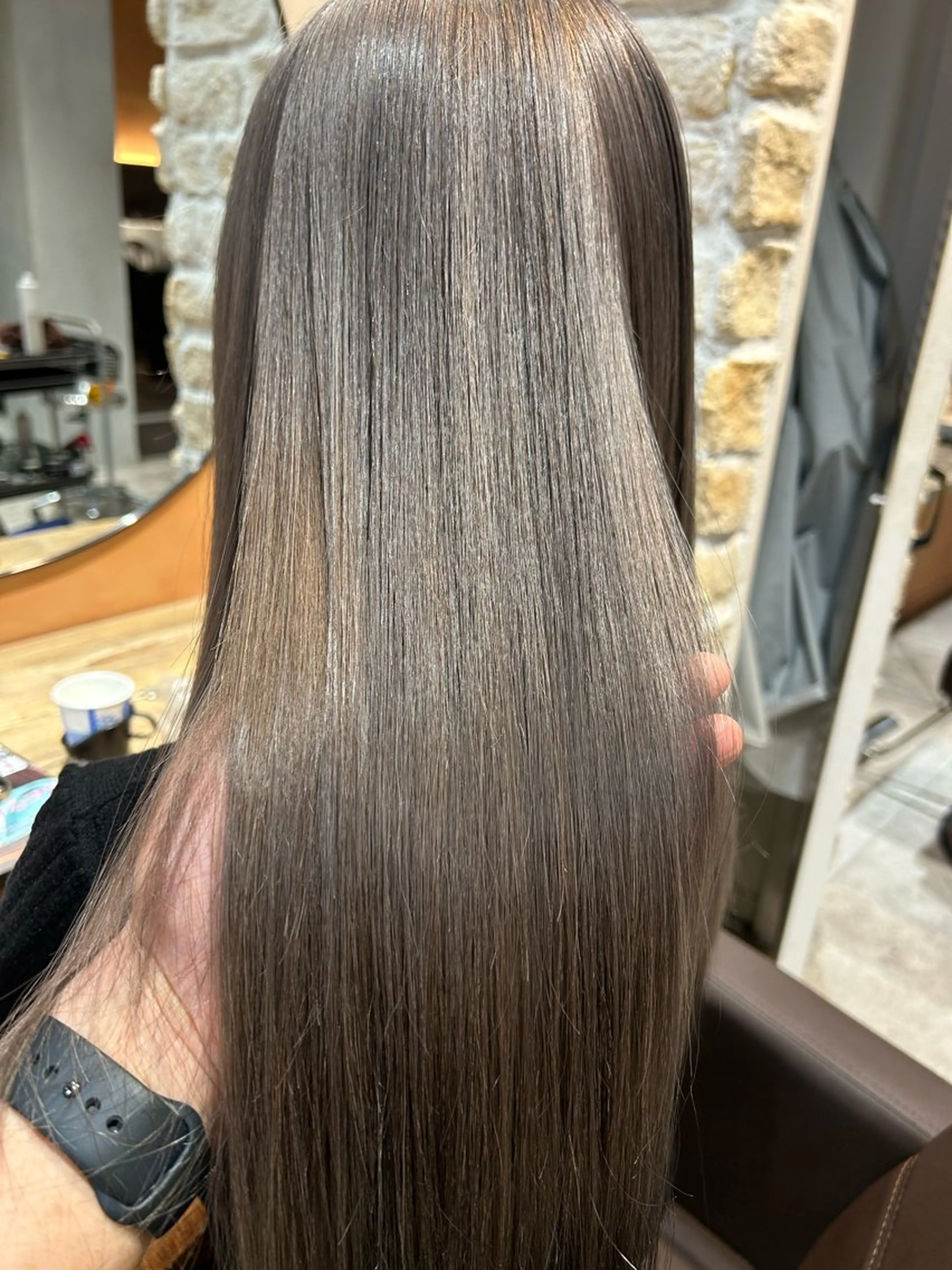 ロング ボブ ハイライト 髪質改善 レイヤーカット ヘアカラー トリートメント 髪質改善×艶髪　斉藤 勝のヘアスタイル