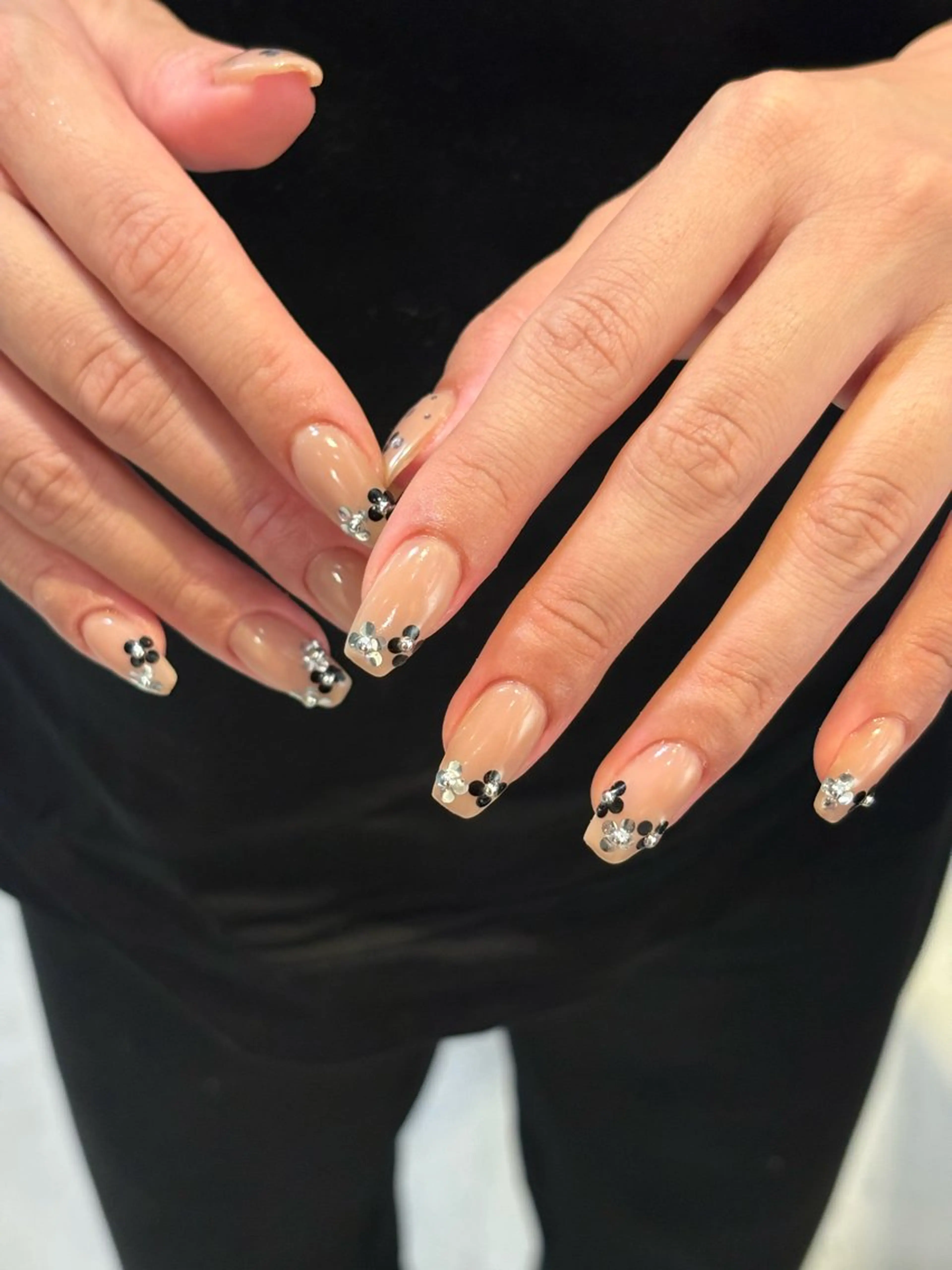 ネイル ハンドネイル THE CHIC ひよりのネイルデザイン