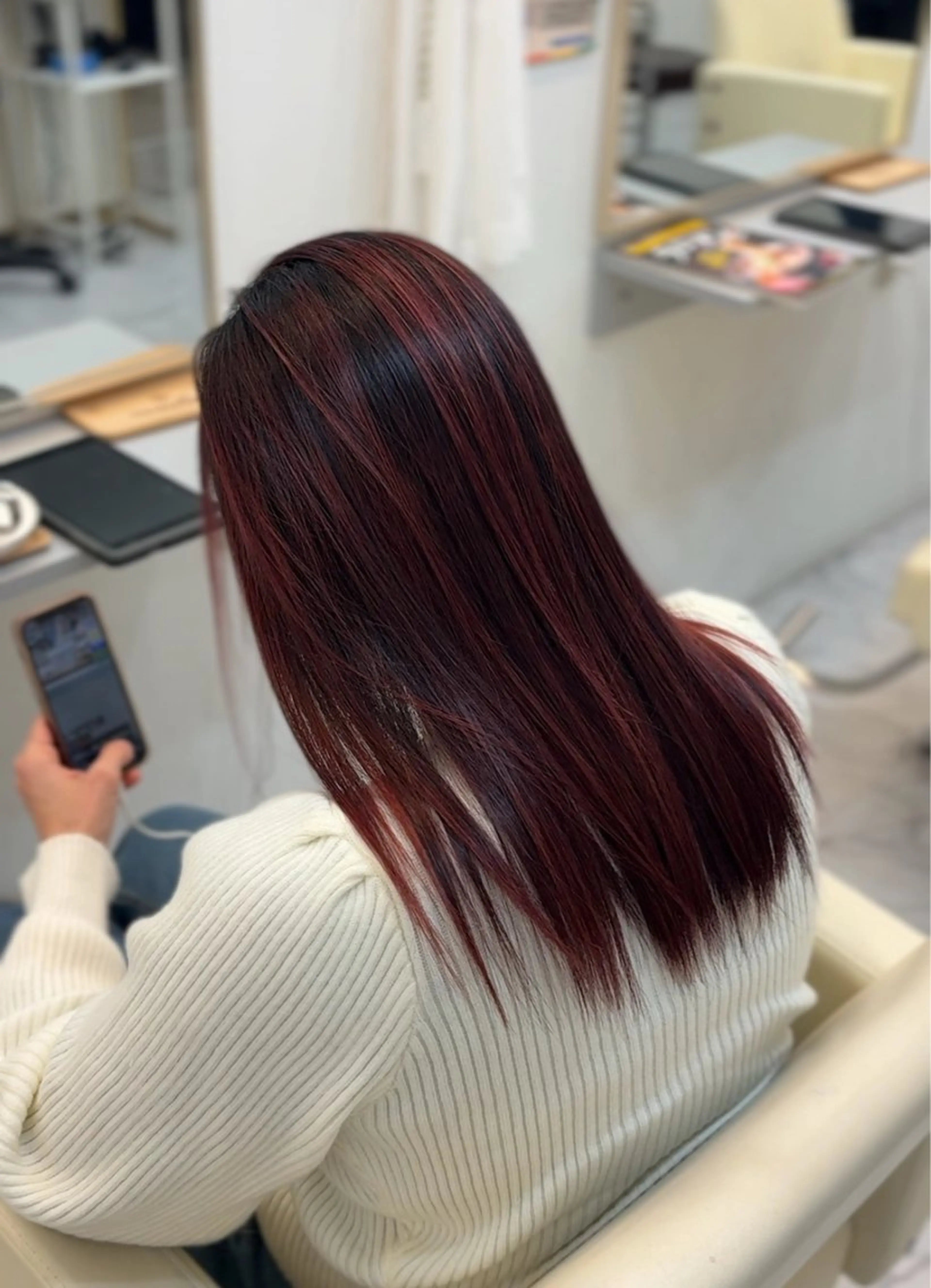 ミディアム ヘアカラー 渡邉 怜のヘアスタイル