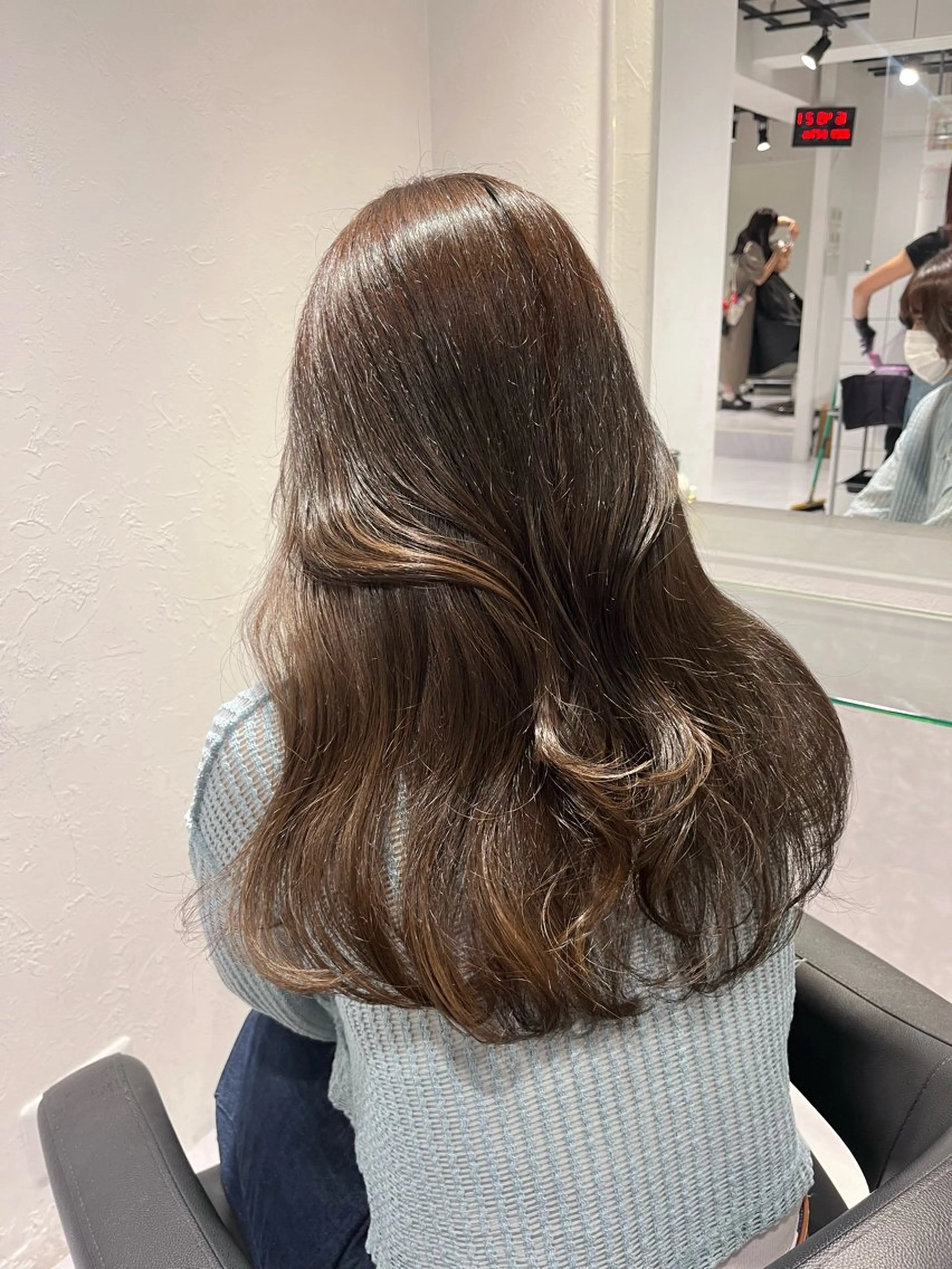 ロング 流行りの透明感カラー ×縮毛矯正🤍ユウのヘアスタイル