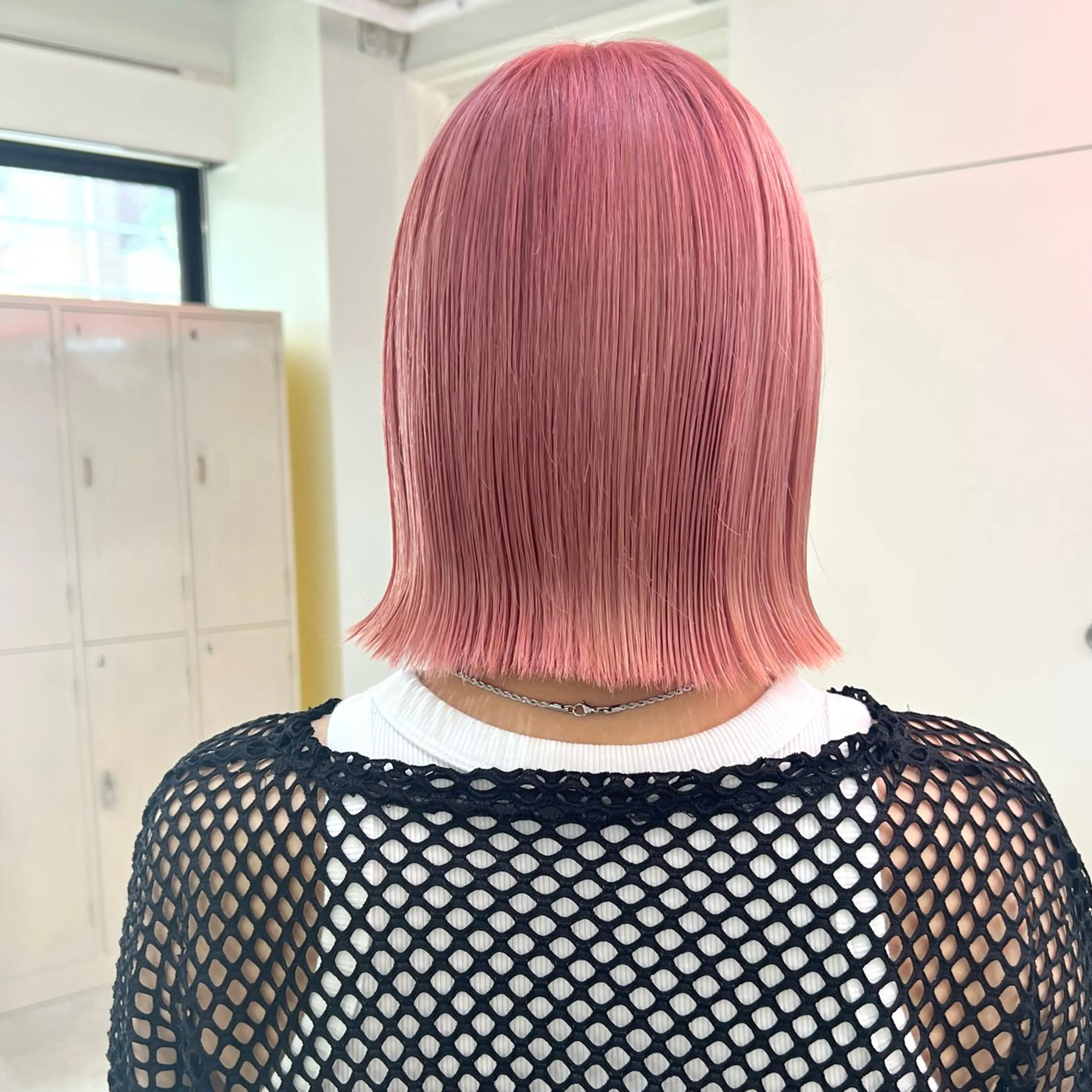 ショート カラー パーマ ヘアアレンジ キッズ カット ヘアカラー 🧨ブリーチー×ボブ レイヤー💎じゅえるのヘアスタイル