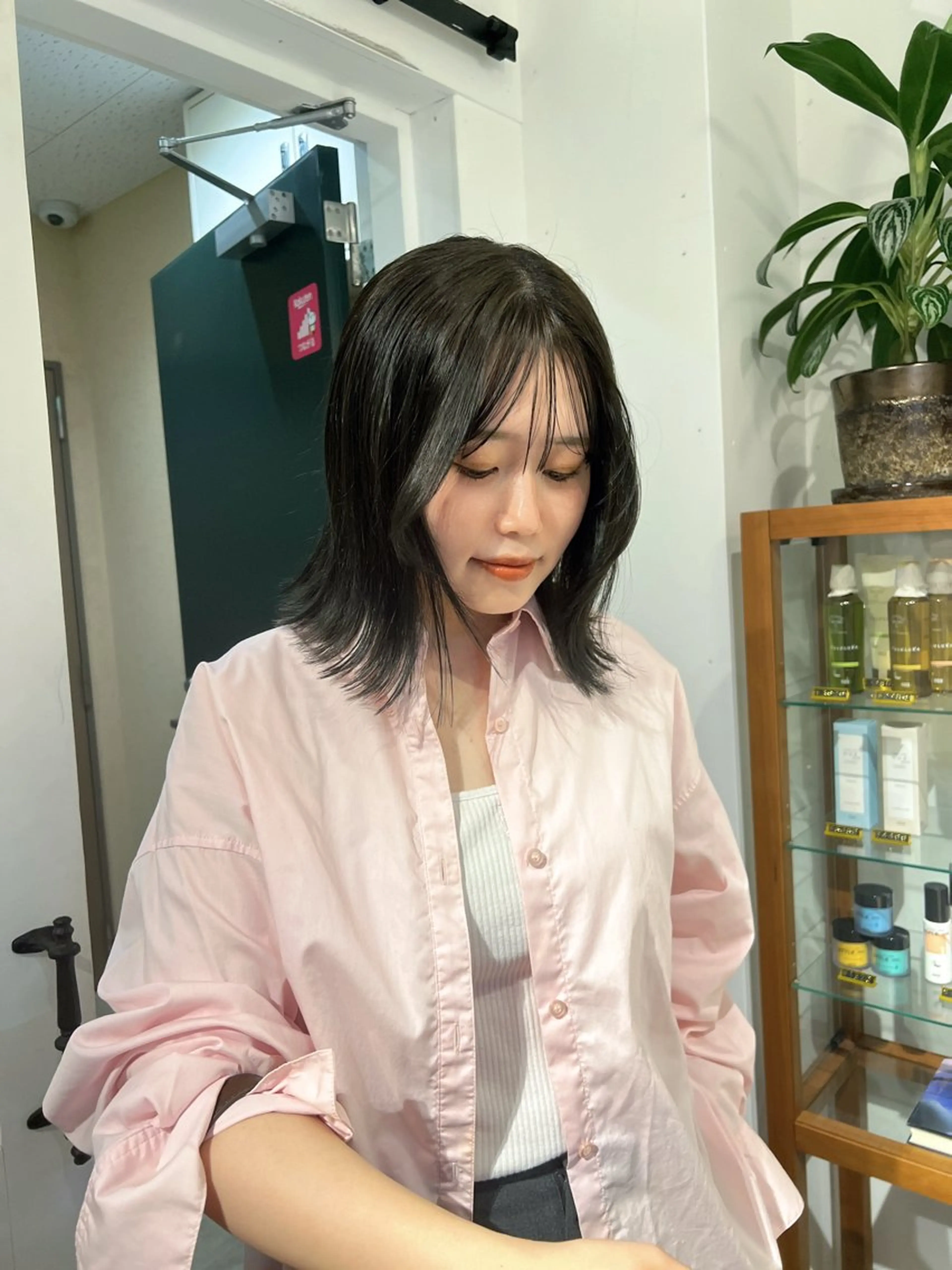 ミディアム カラー ヘアカラー トリートメント rina/似合わせ/ 艶髪カラー/髪質改善のヘアスタイル