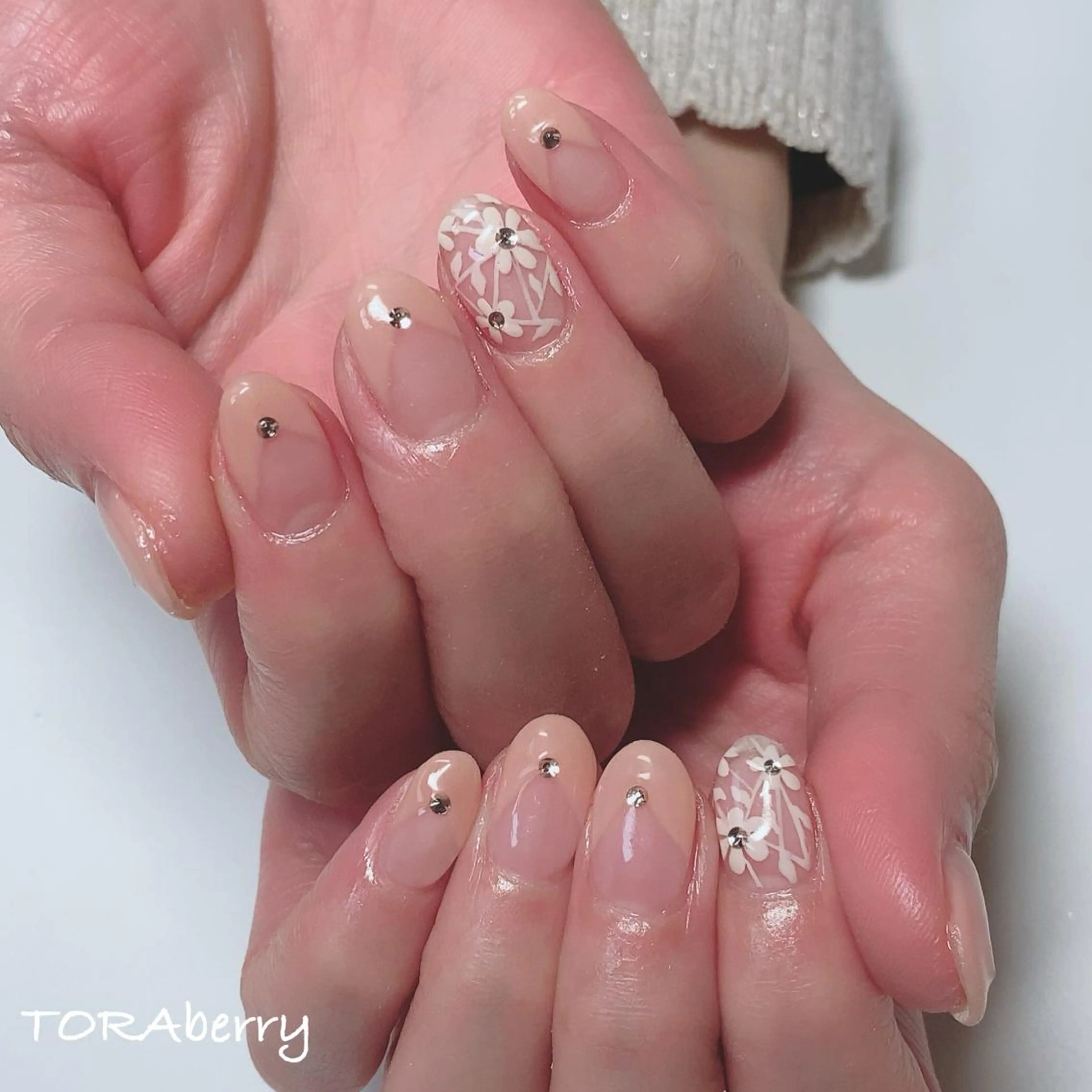 ネイル ハンドネイル ネイリスト なつみのネイルデザイン