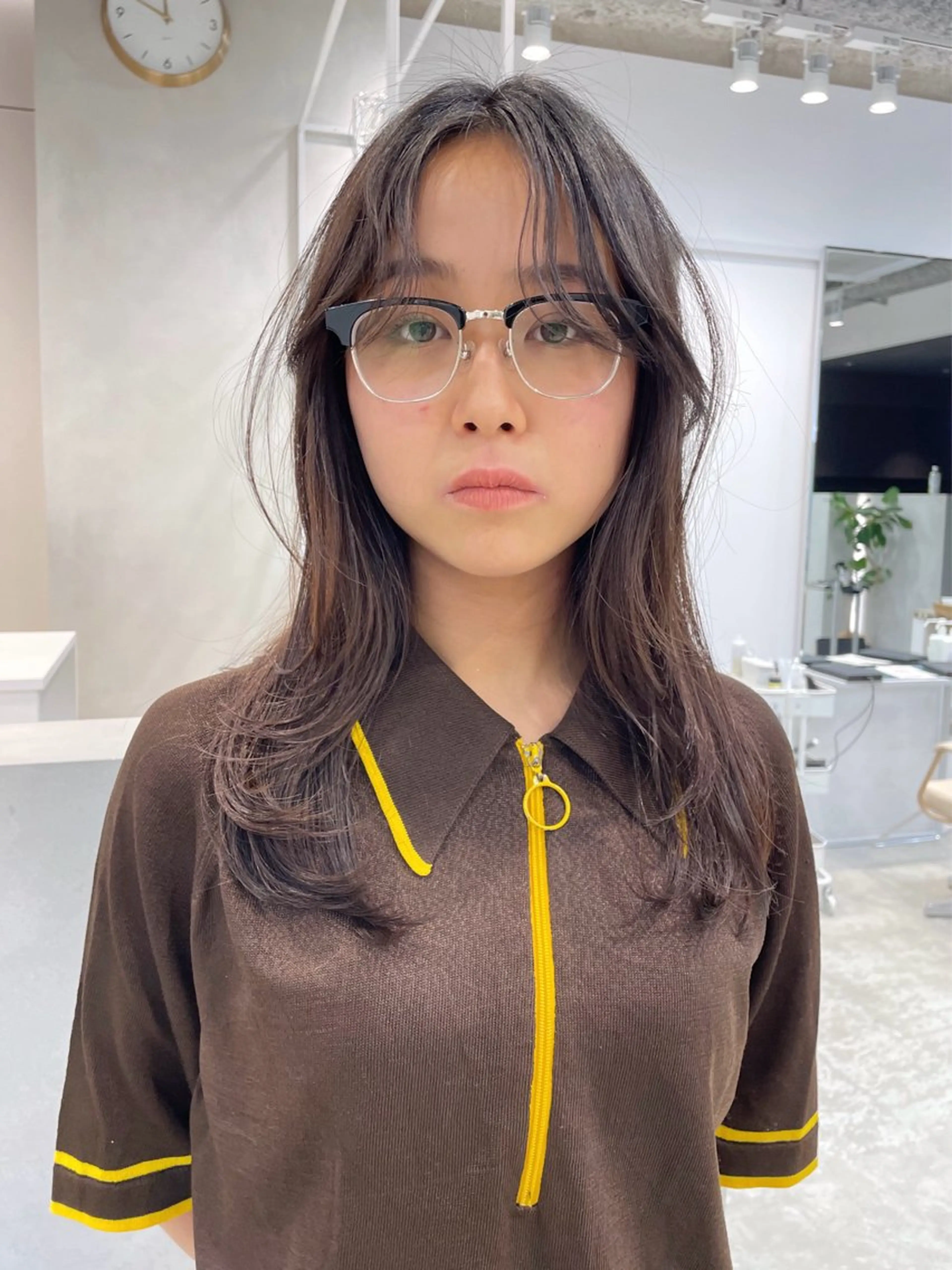 ミディアム 青木 優歩のヘアスタイル