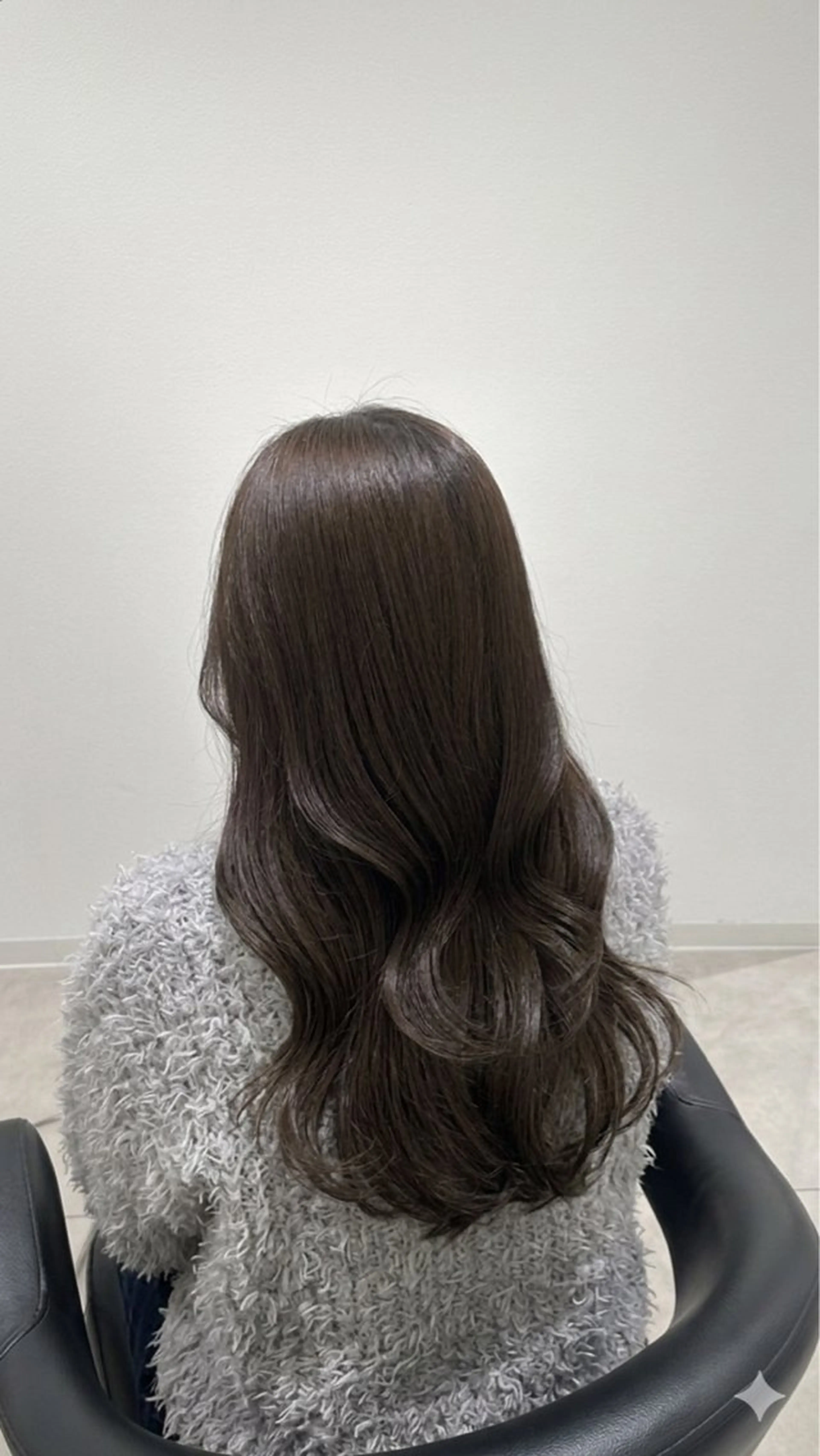 セミロング 森下 萌果のヘアスタイル