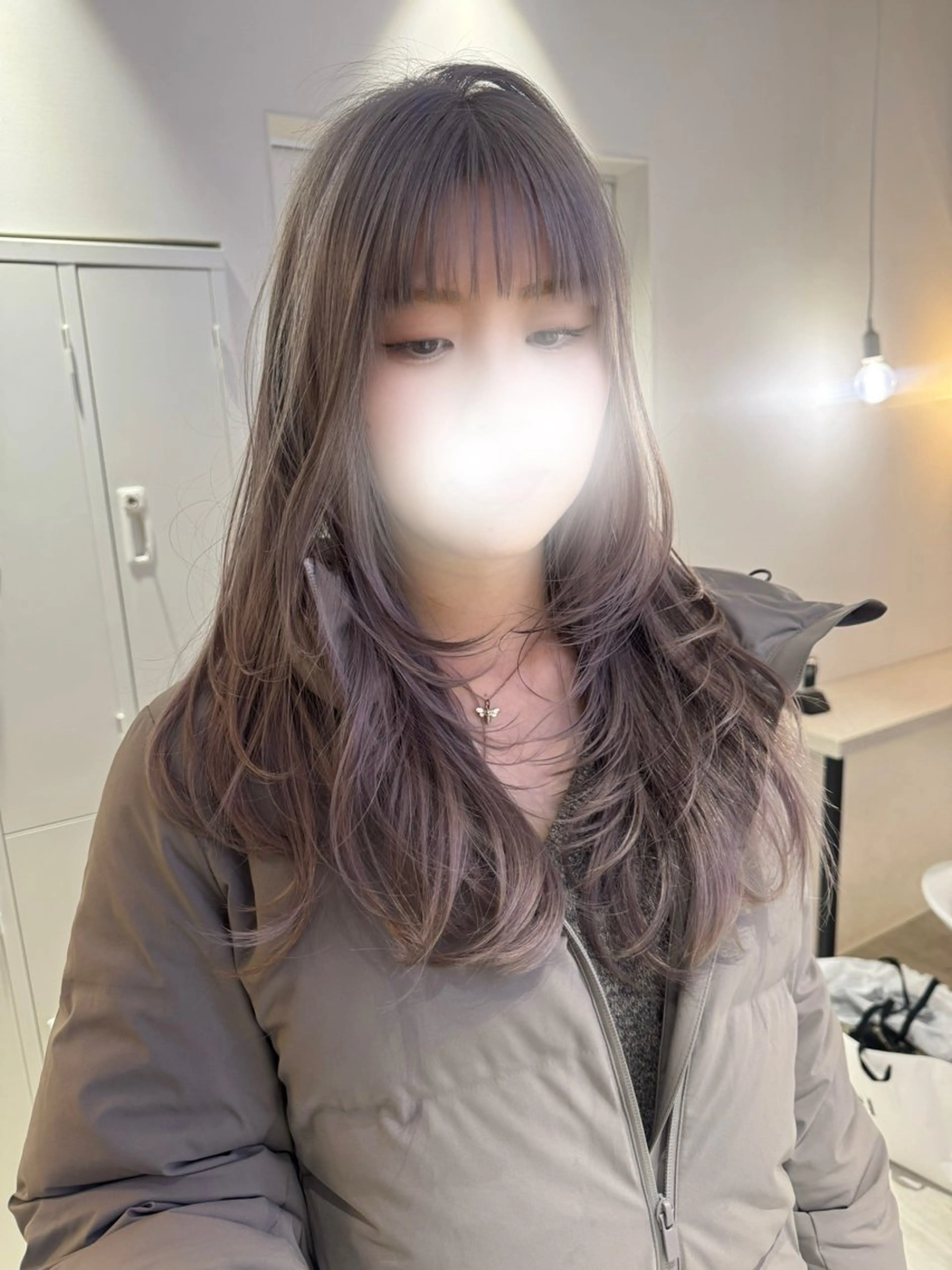 カラー ヘアカラー トリートメント Ami/艶カラー/ レイヤー/ハイトーンのヘアスタイル