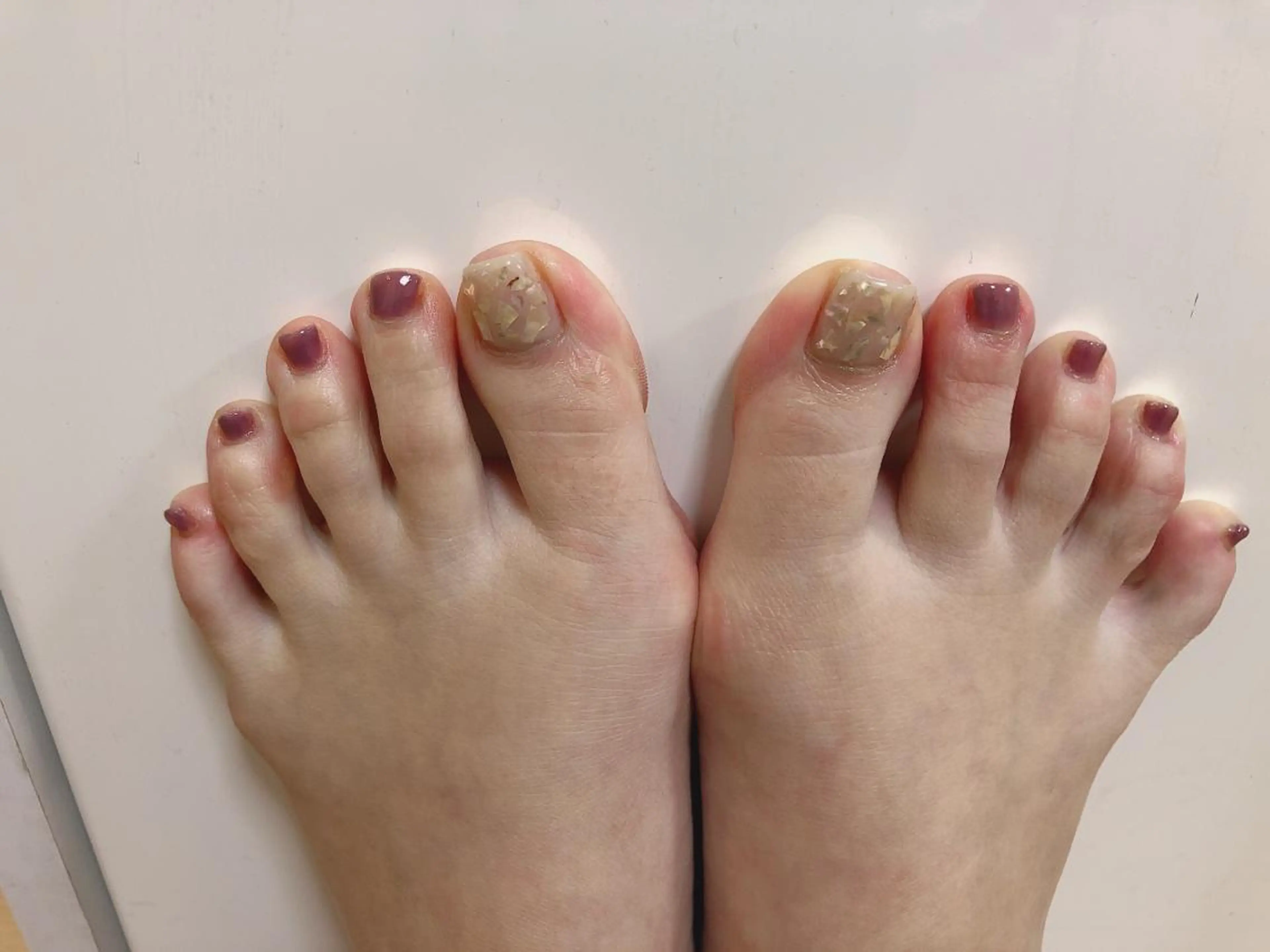 ネイル フットネイル R ...Rの眉毛・アイブロウイメージ