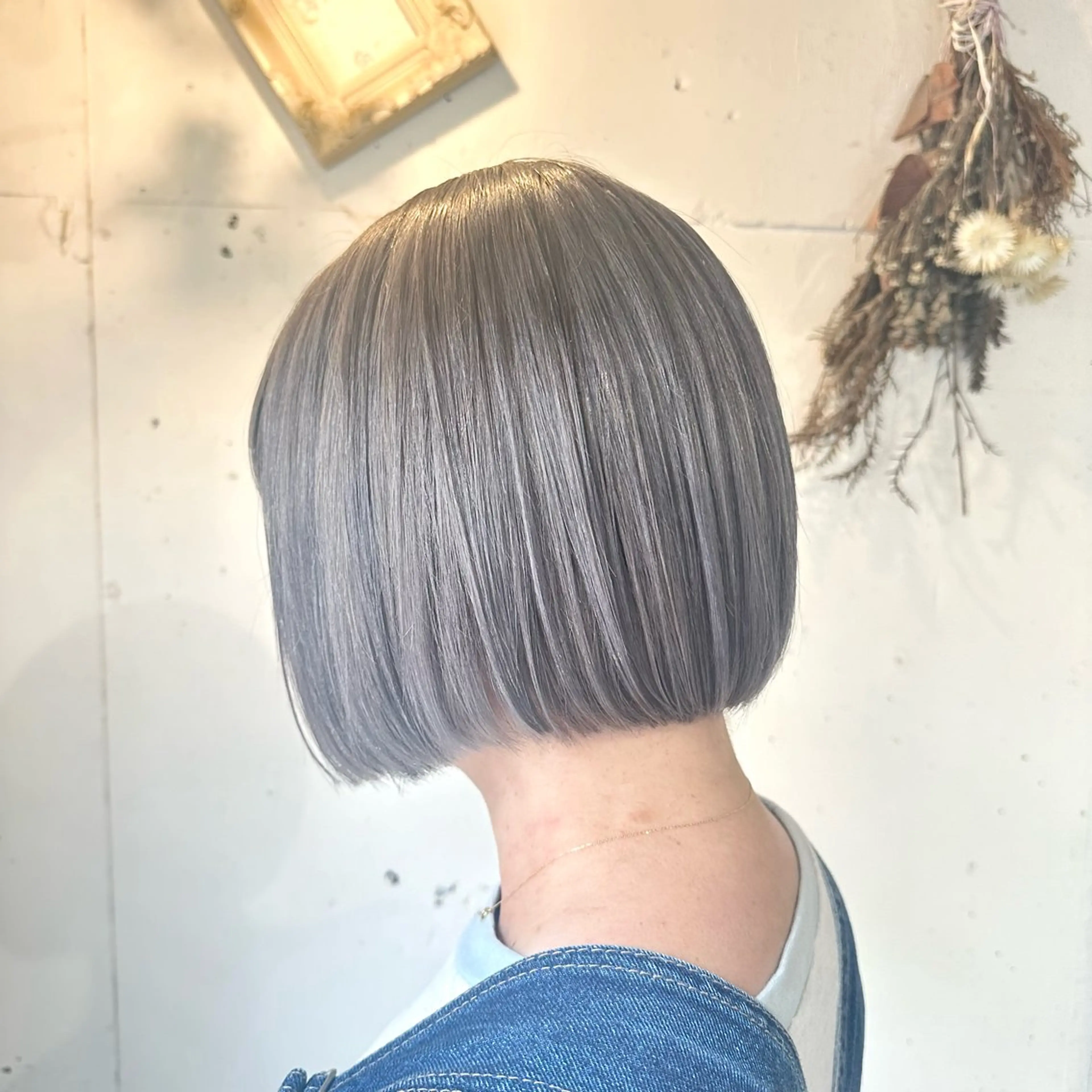 ショート カラー シルバー ヘアカラー Nao 【EIGHT札幌】のヘアスタイル