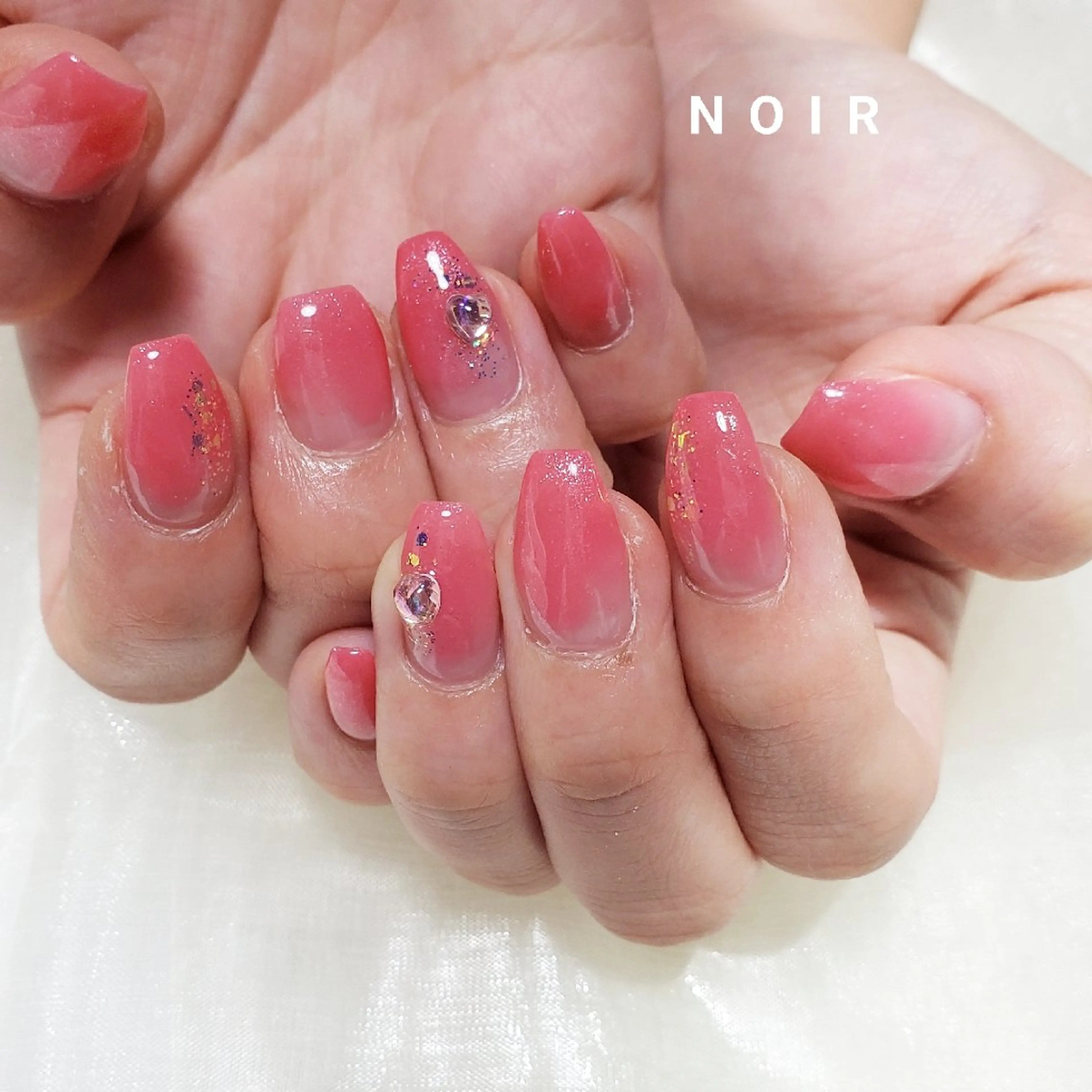 ネイル NOIR 長谷川のネイルデザイン