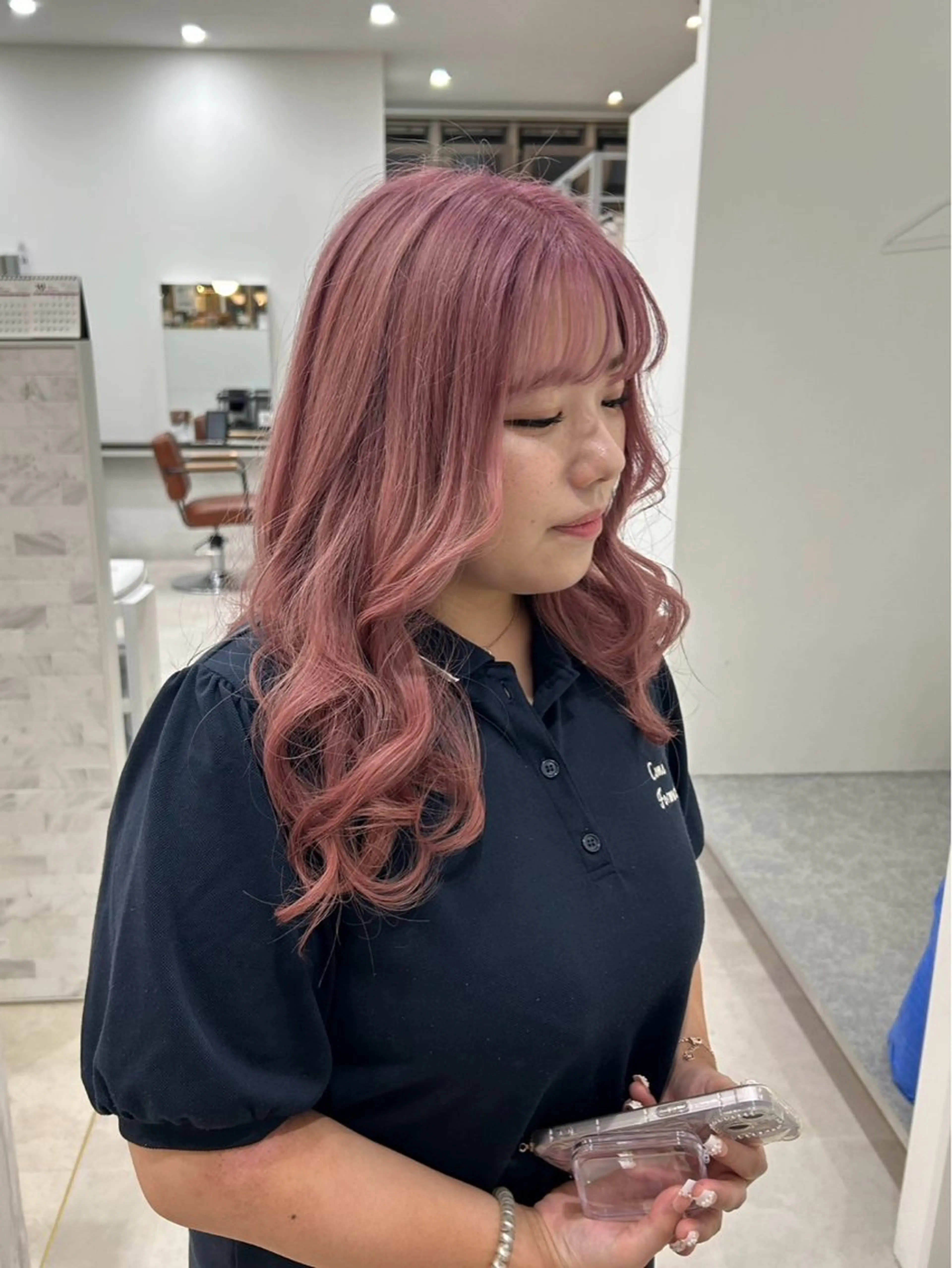 カラー Nigella所属・柴田 規后のヘアスタイル