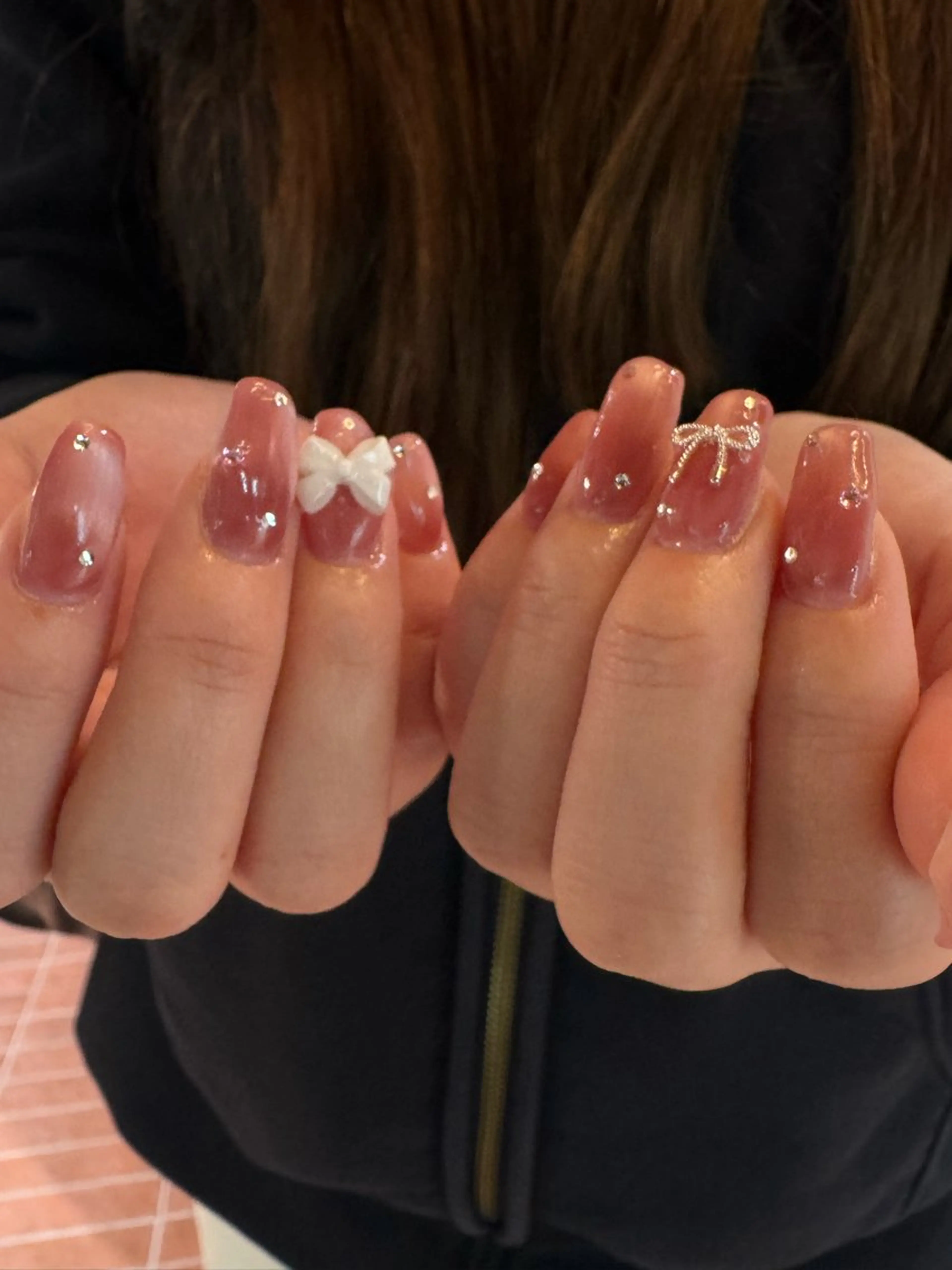 ネイル マグネットネイル ピンク ハンドネイル designcolo r/似合わせNOKAのヘアスタイル