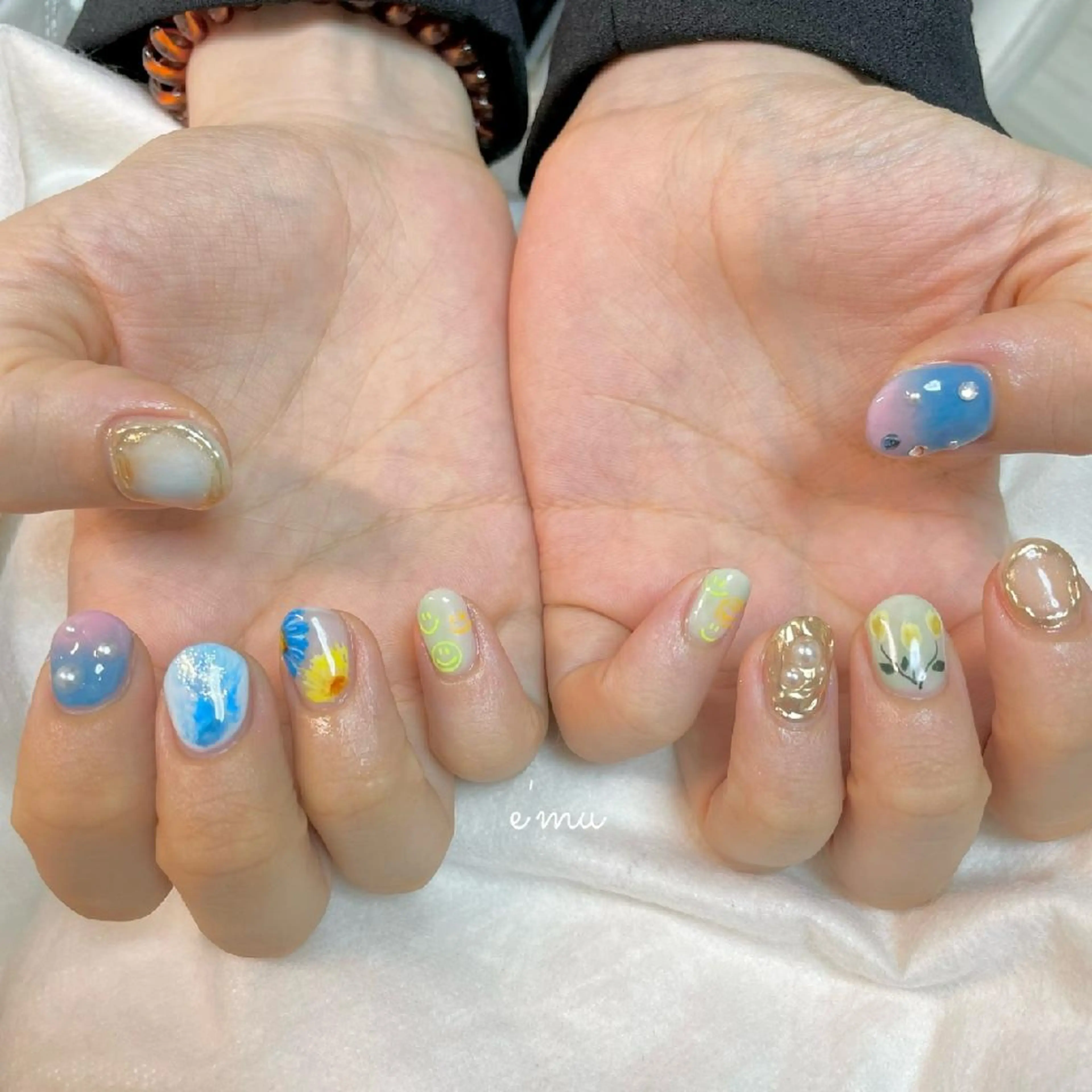 ネイル フラワーネイル ニュアンスネイル nail salon e'mu💐のネイルデザイン