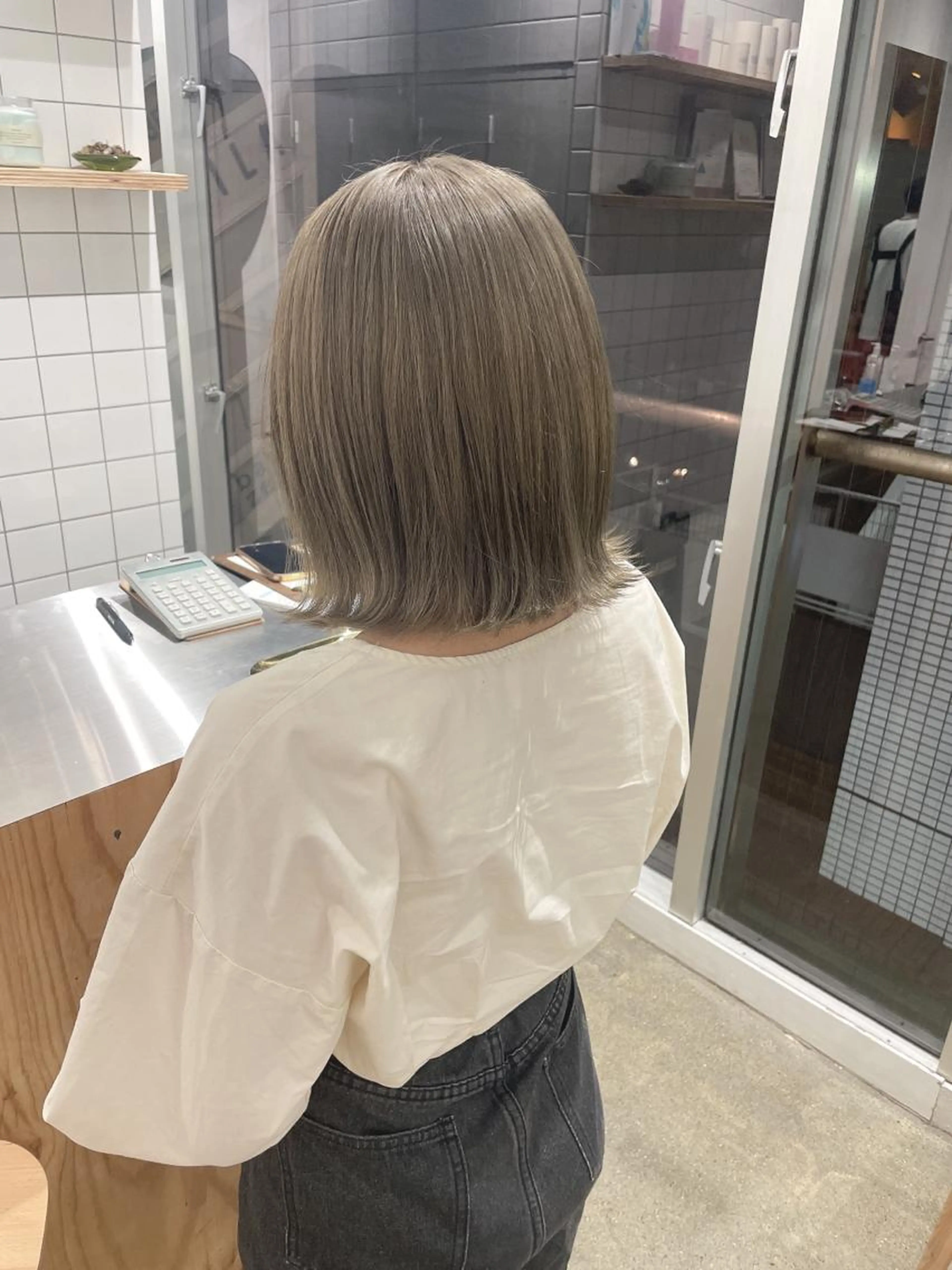 [💎ダメージ処理剤込み💎]ケアブリーチ＋カラー＋aujua1STEPトリートメントの写真