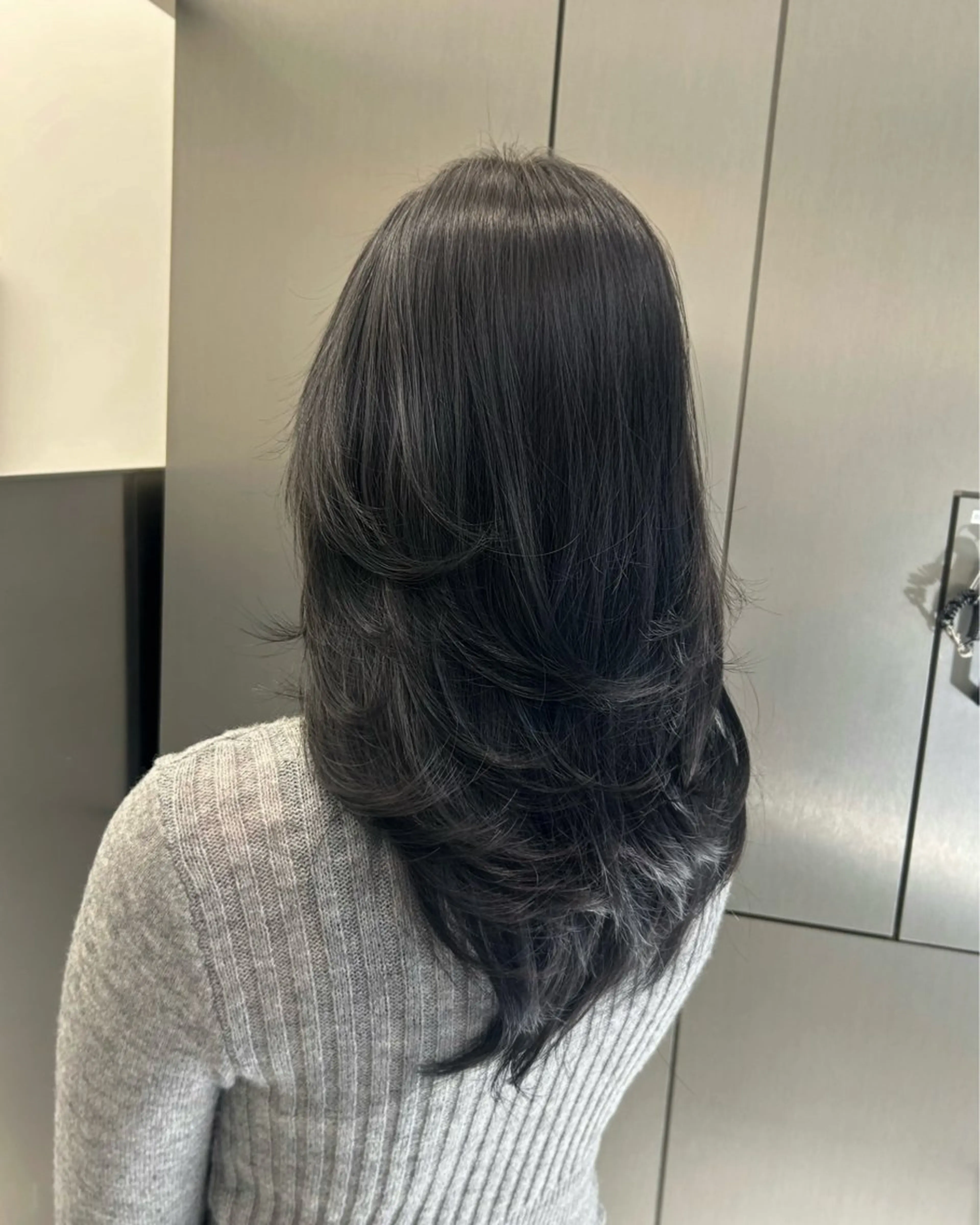 ロング レイヤーカット 大人レイヤー/艶美髪 🇺🇸TOMONAのヘアスタイル