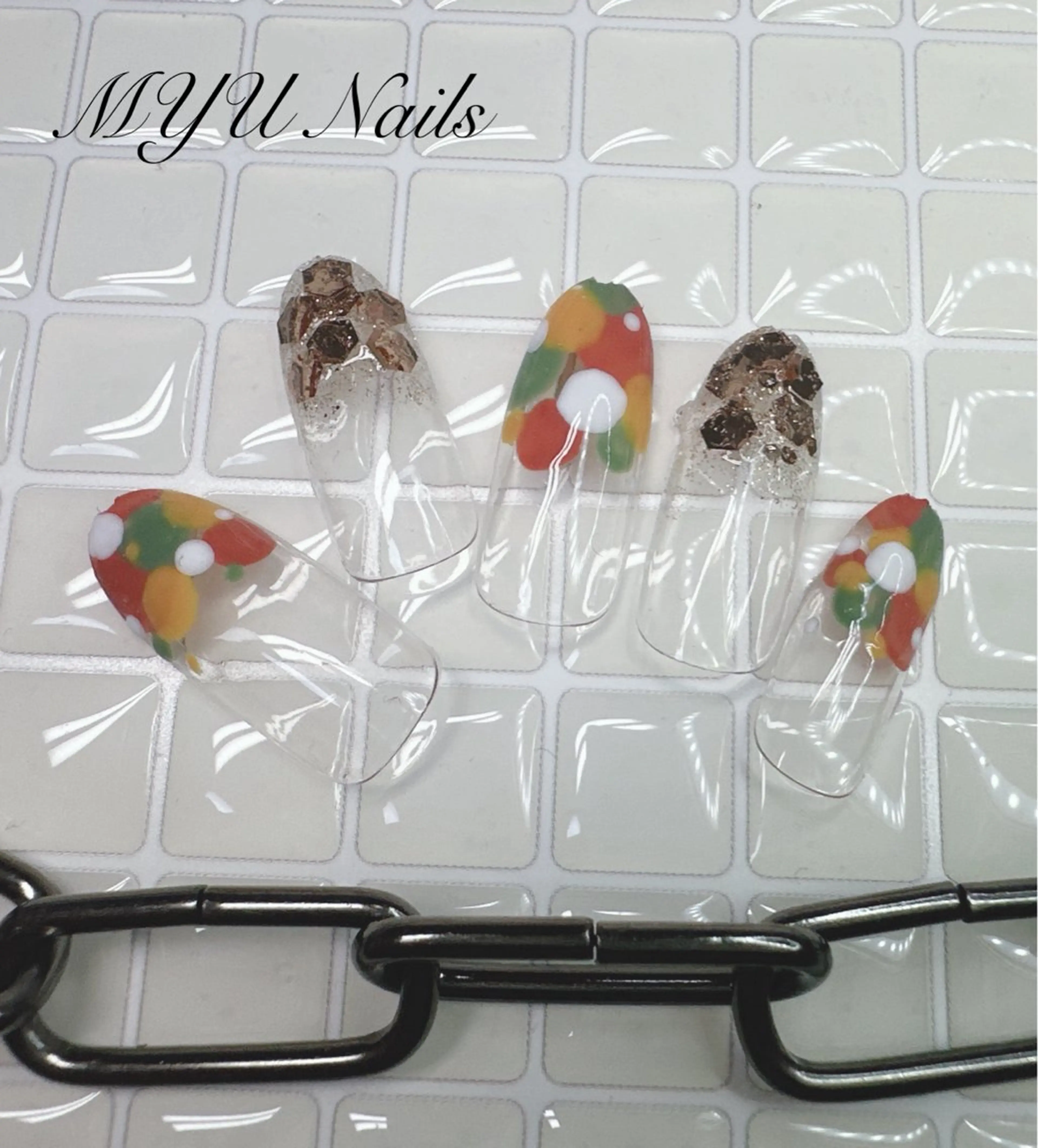 ネイル ドット フレンチネイル ジェルネイル ラメ(グリッター) 持ち込み ハンドネイル MYU Nails所属・ニュアンスネイル🌈 MYU Nailsのネイルデザイン