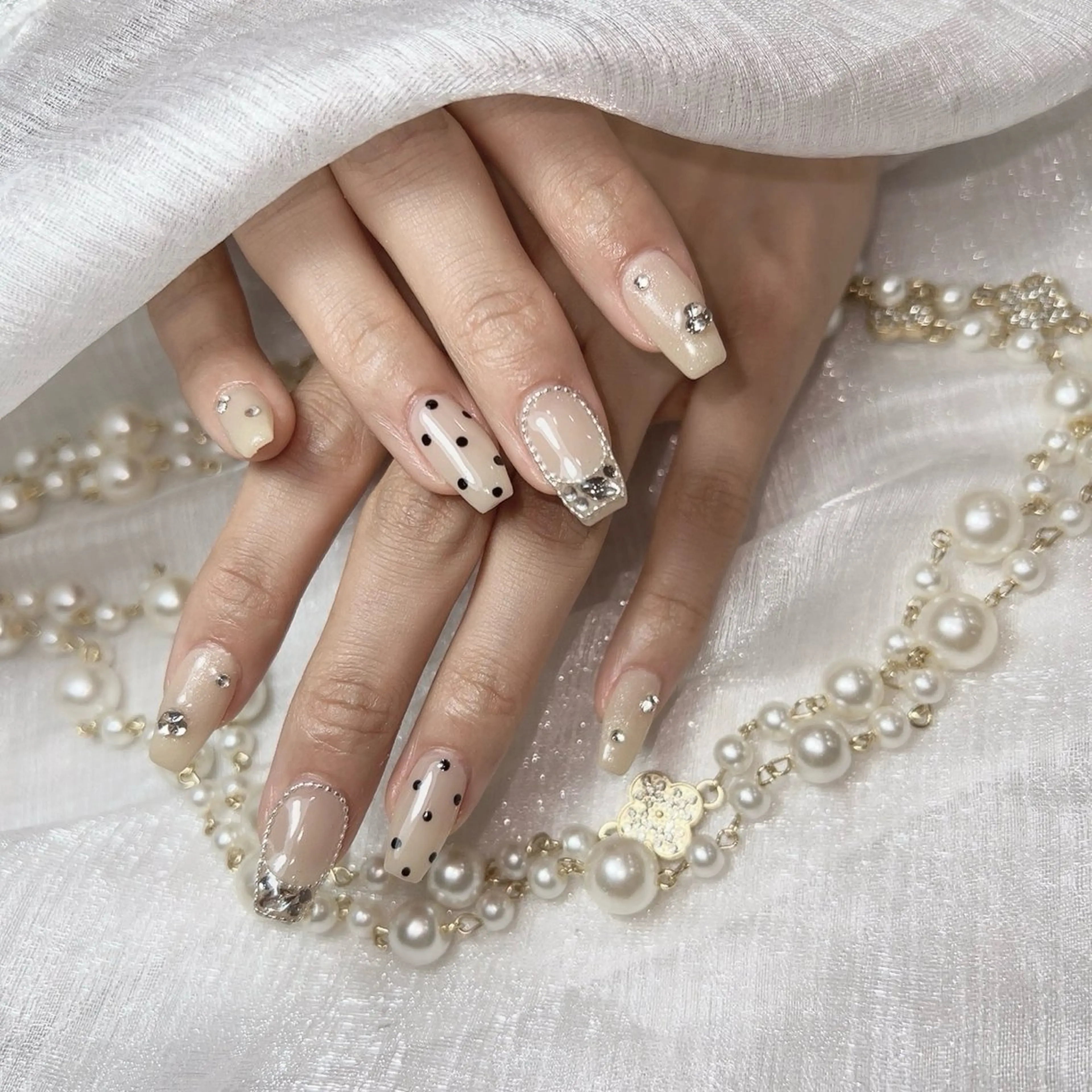 ネイル アートネイル フラッシュネイル フットネイル フレンチネイル ジェルネイル ハンドネイル You&Me Reonaのネイルデザイン